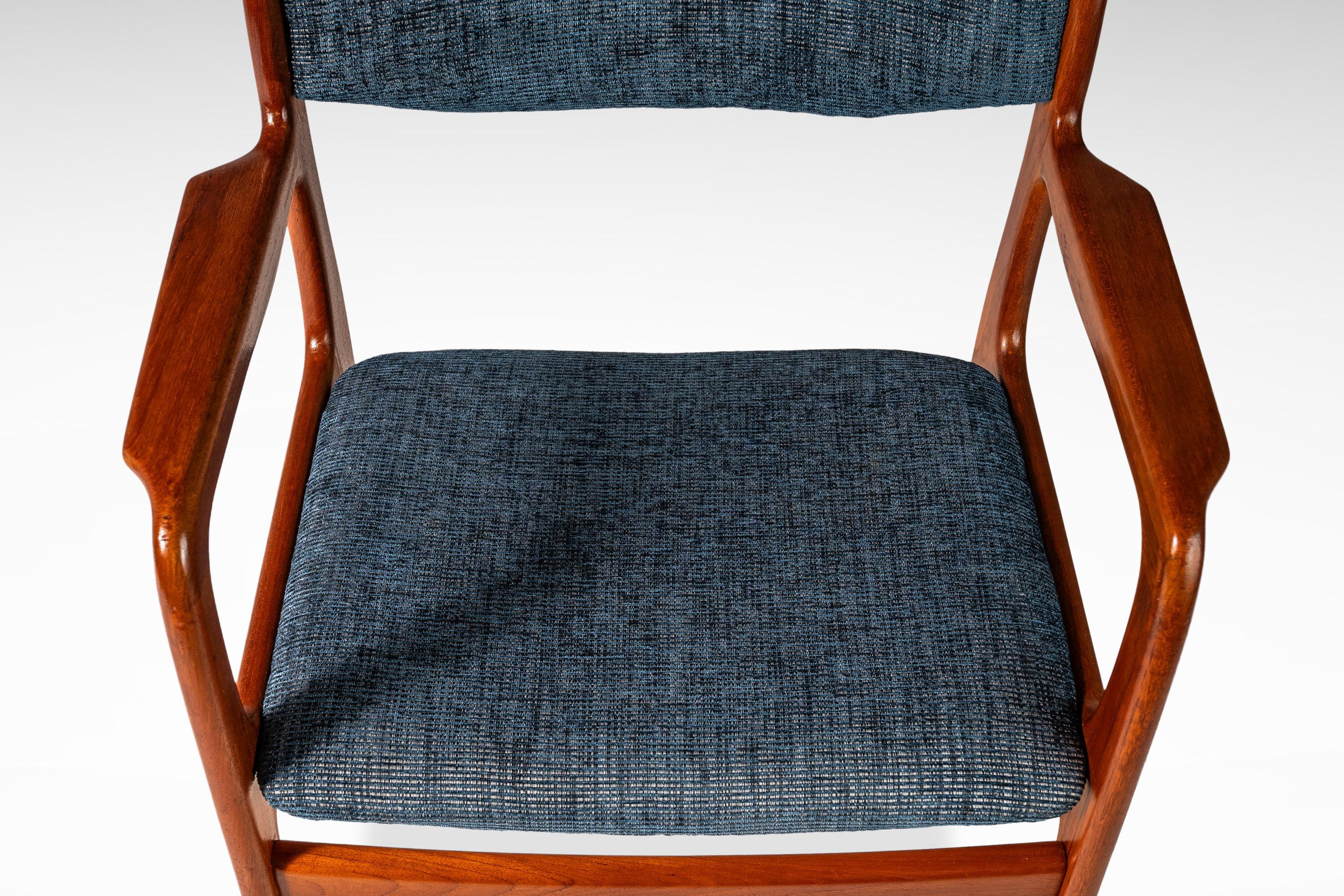 Arm Chair in Solid Teak and New Upholstery by Benny Linden Designs, c. 1970s For Sale 12
