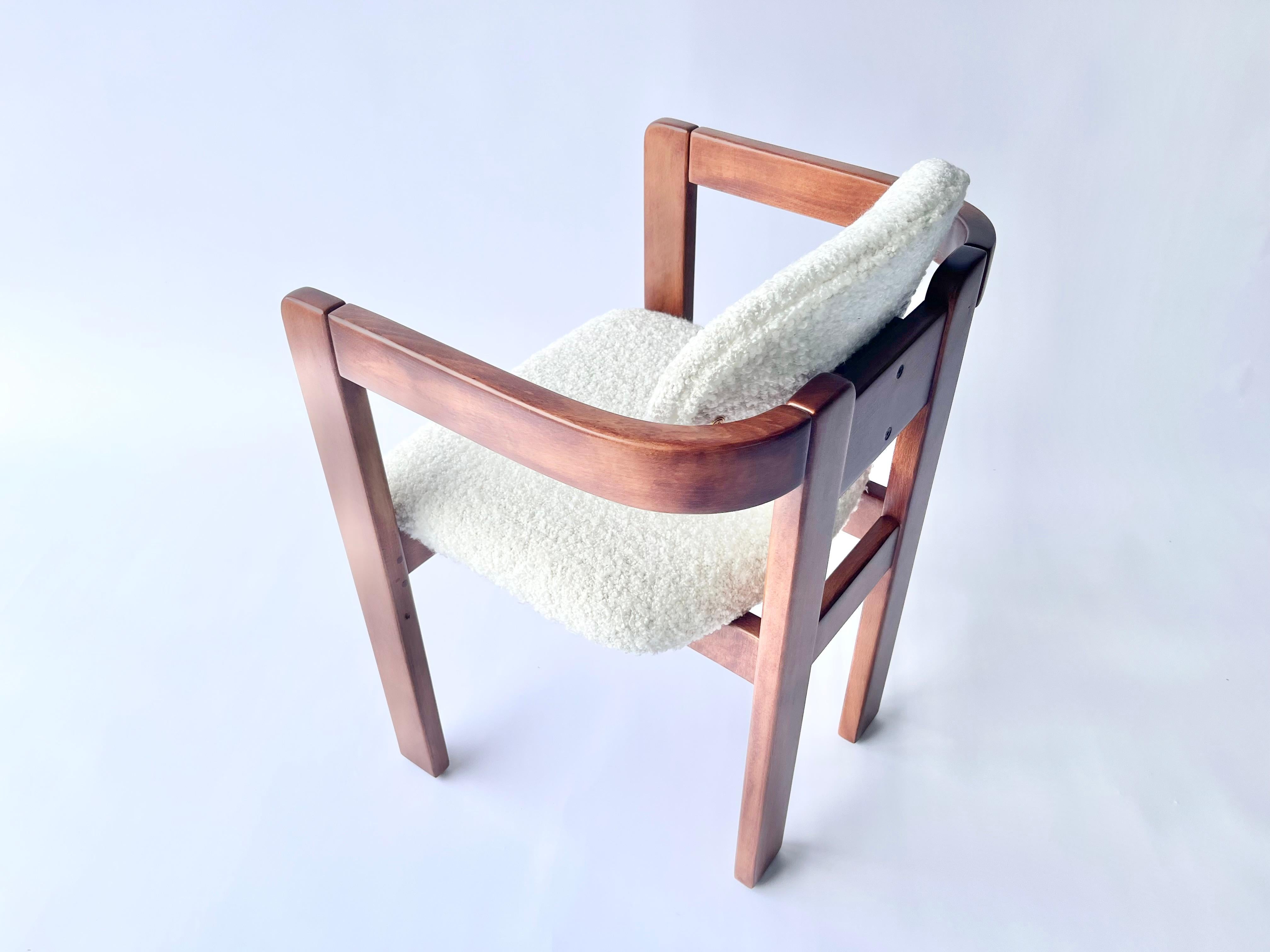 Arm Chairs in the style of Tobia Scarpa, Kravet Ivory Boucle, 1970s in vendita 5