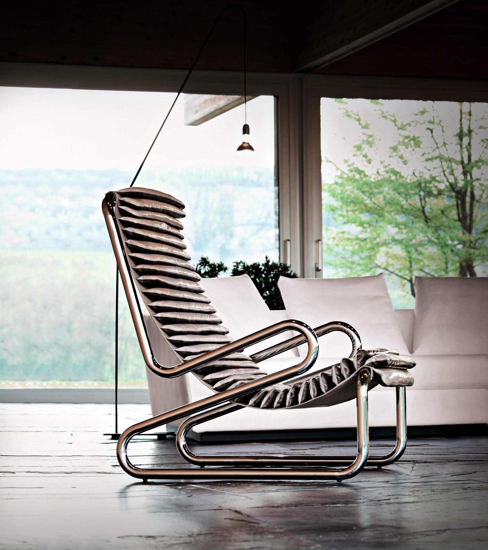 Armadillo-Sessel aus hellgrauem Stoff mit goldenem Gestell von Busnelli (Moderne) im Angebot