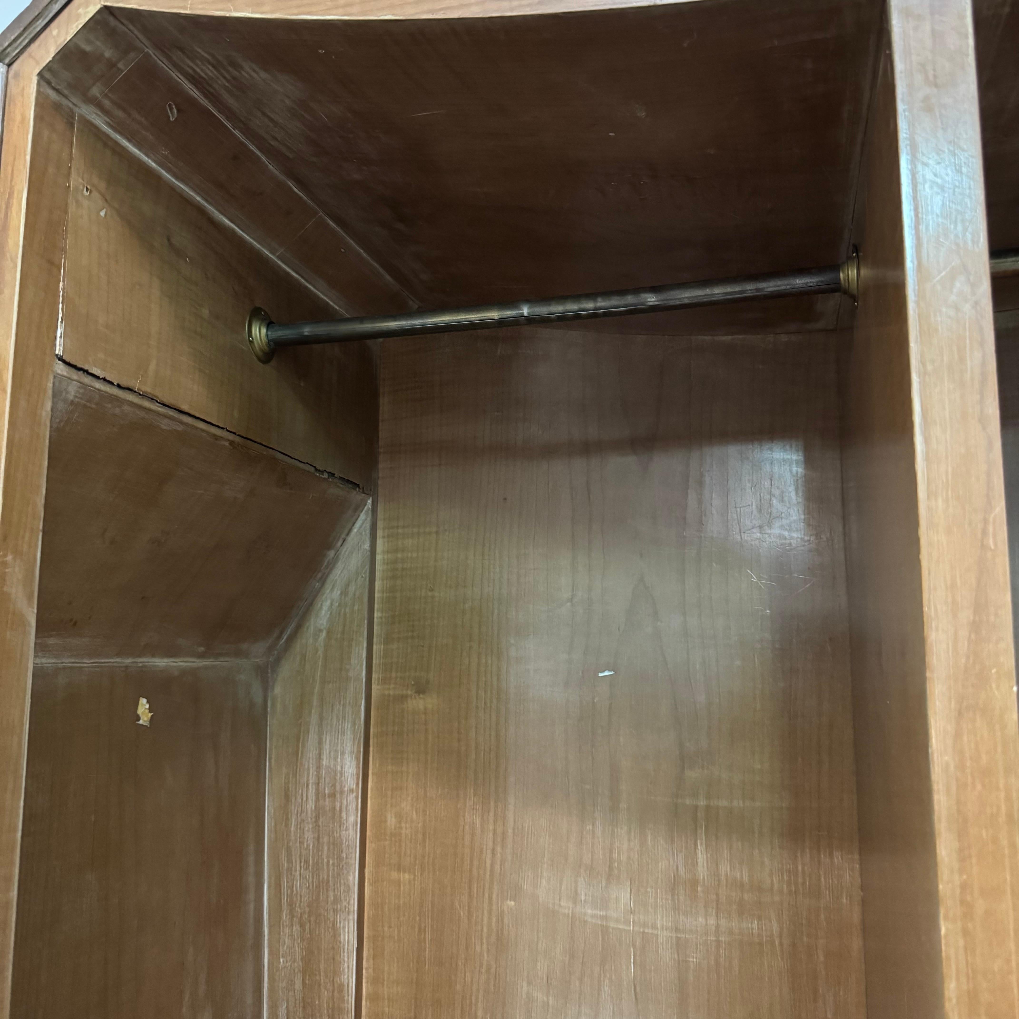 Armadio Cubista Art Decò In Radica Anni 40 Design Modernariato mediados del siglo XX en venta