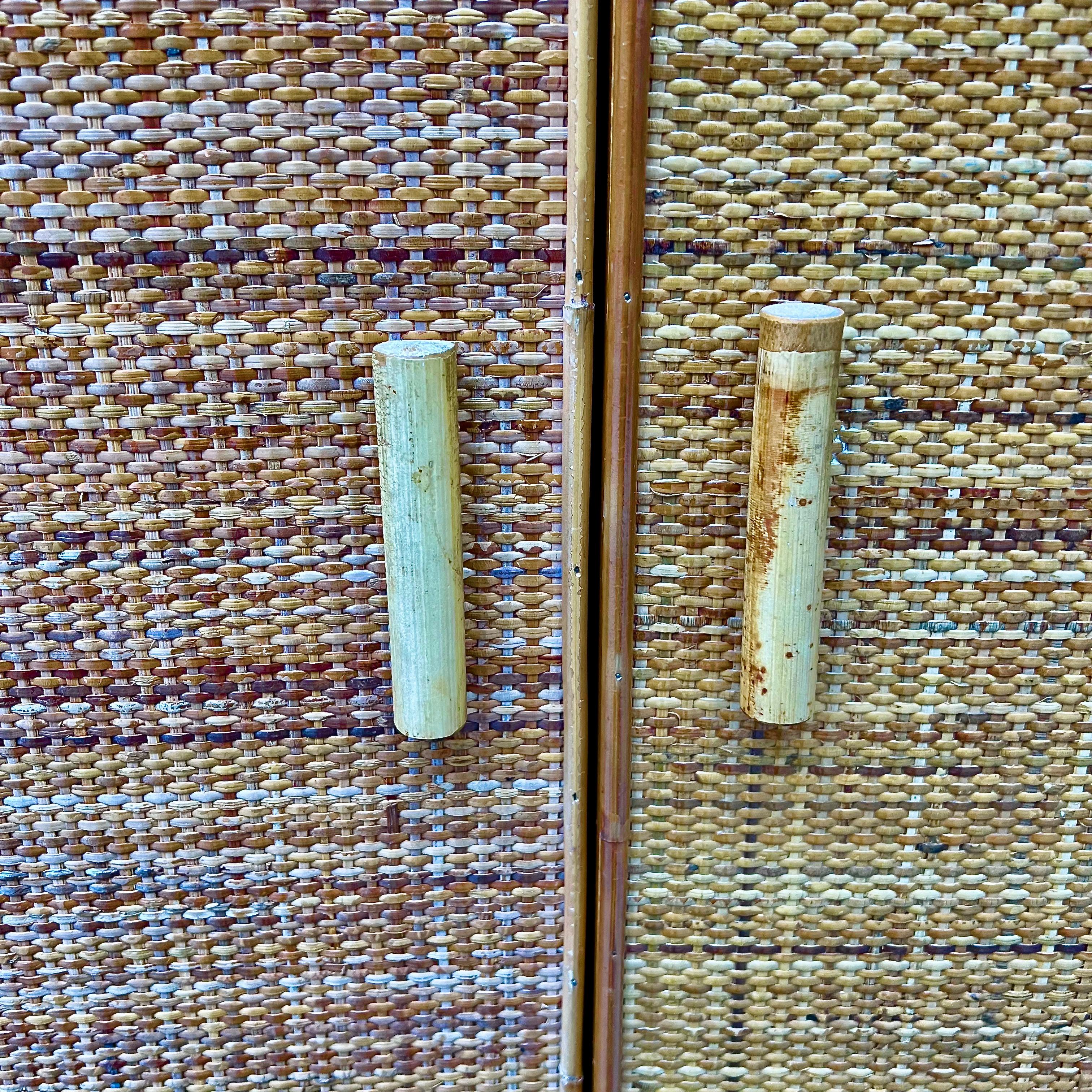 Armoire en bambou et rotin - Italie - années 1960 en vente 1