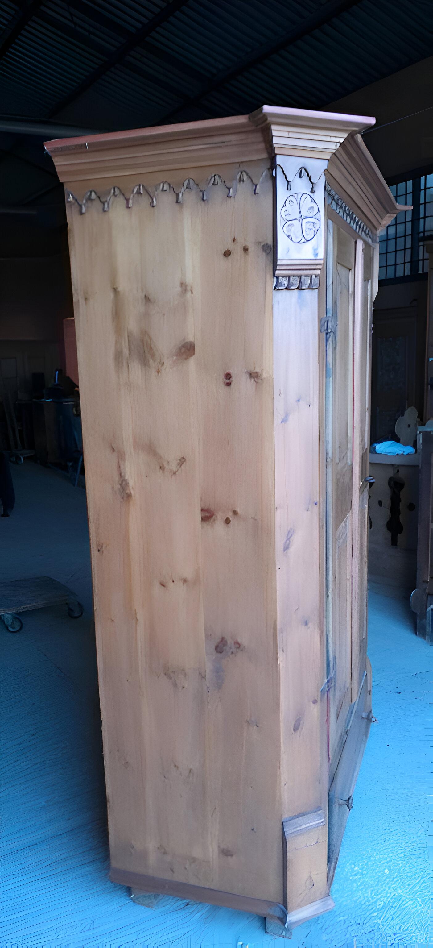Mid-19th Century South Tyrolean stone pine closet For Sale