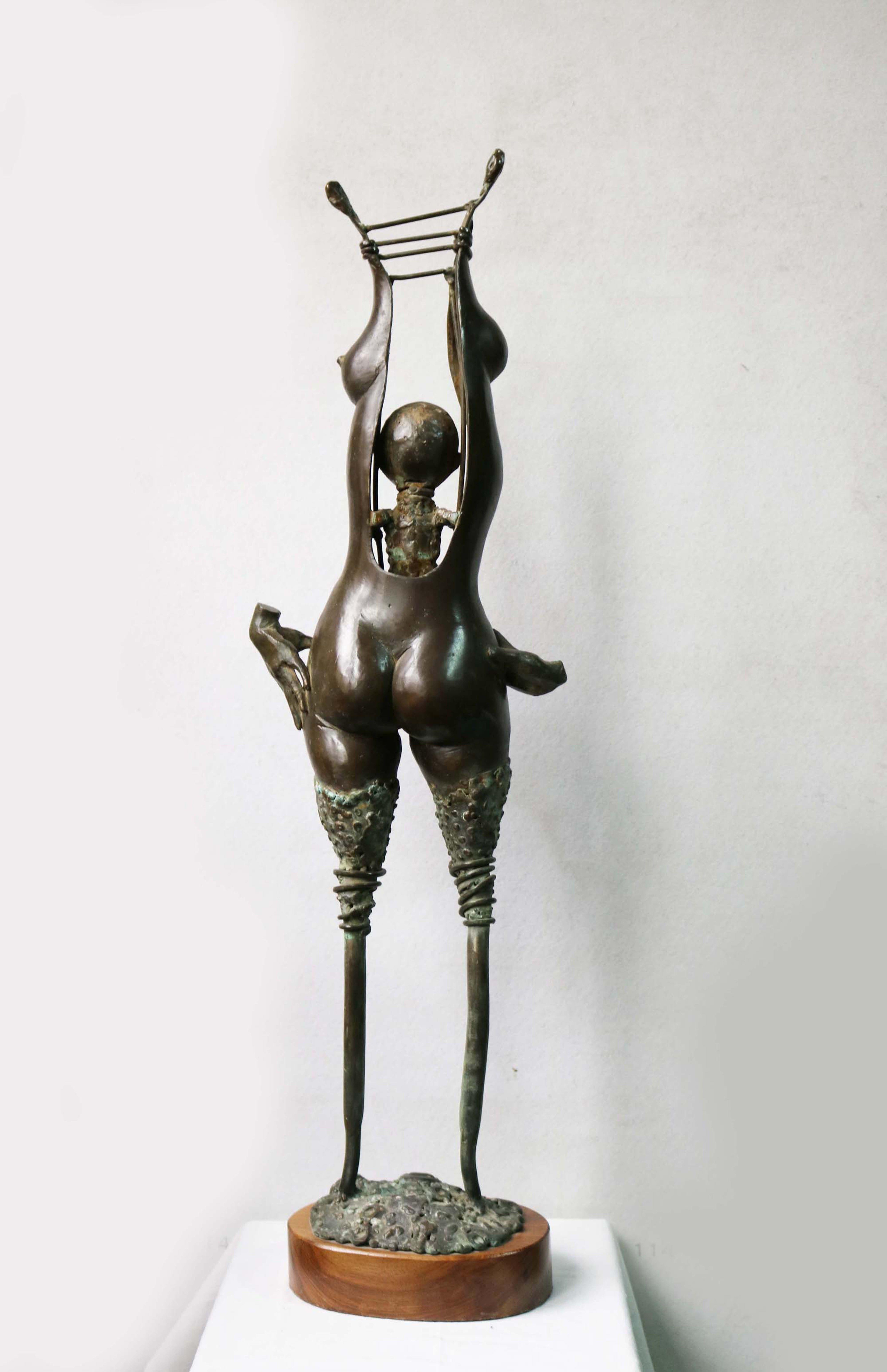  „Early Childhood“, von Arman Hambardzumyan, Bronzeskulptur im Angebot 5