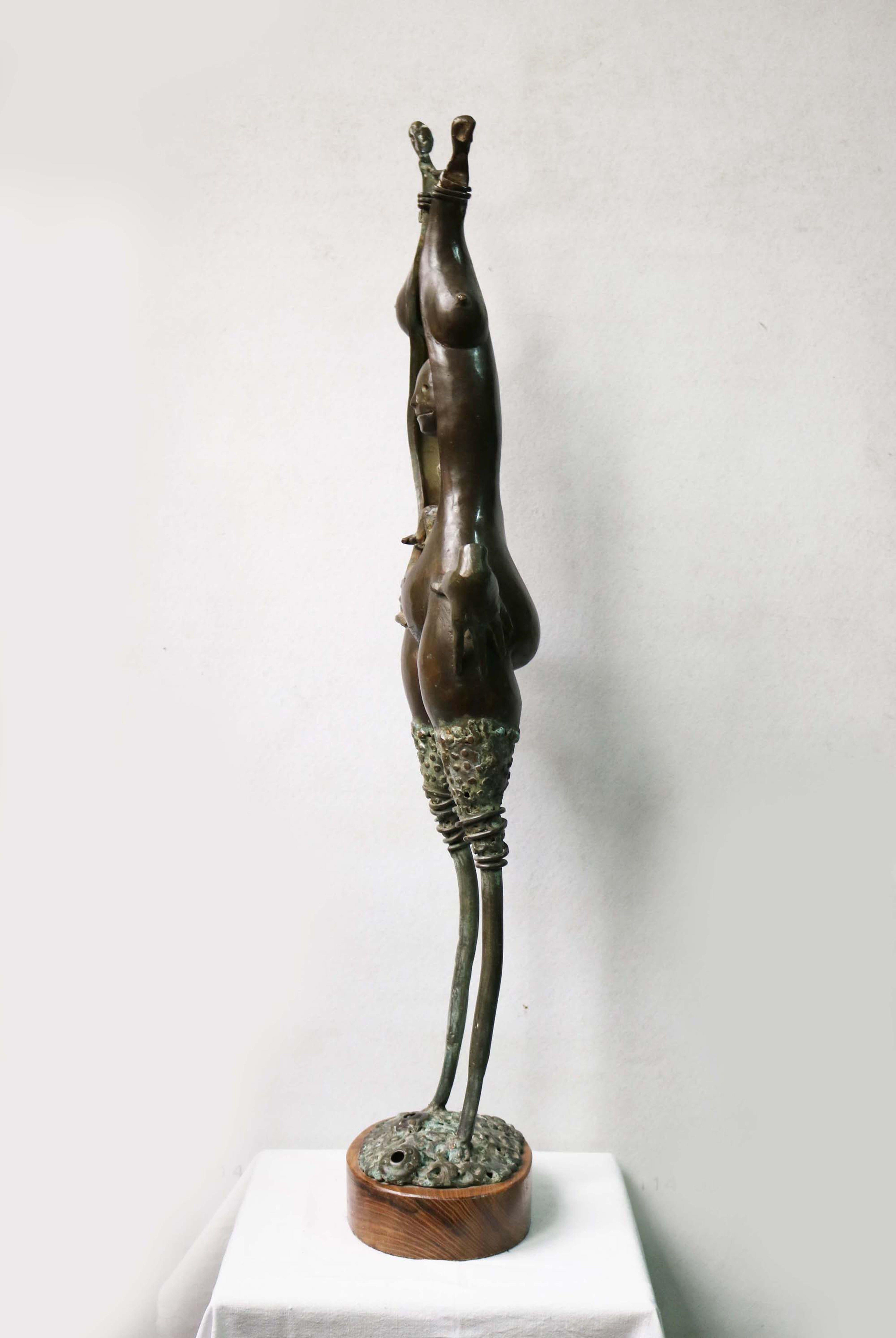  „Early Childhood“, von Arman Hambardzumyan, Bronzeskulptur im Angebot 6