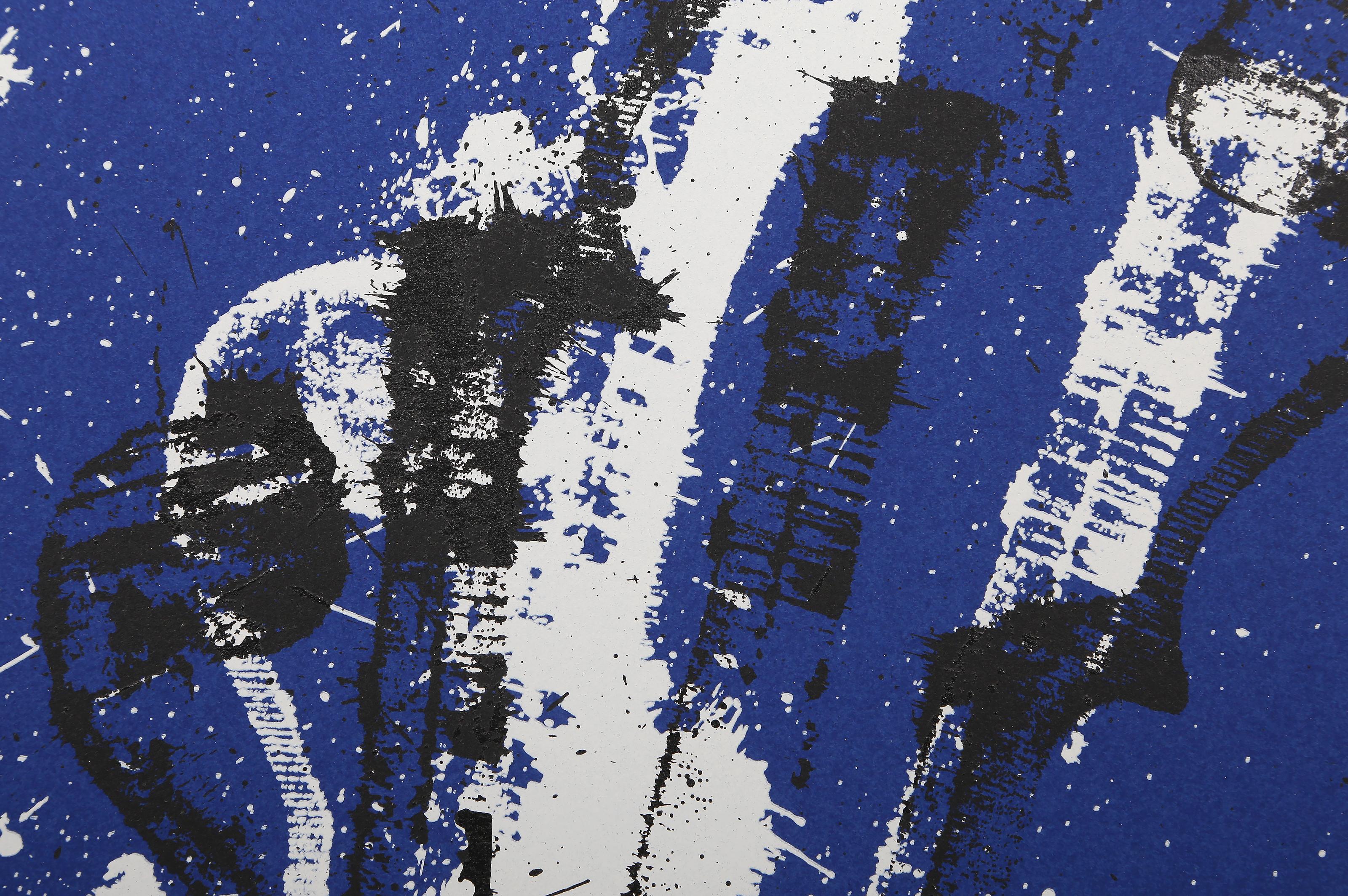 Manches de violons bleus, Serigrafía musical de Arman en venta 1