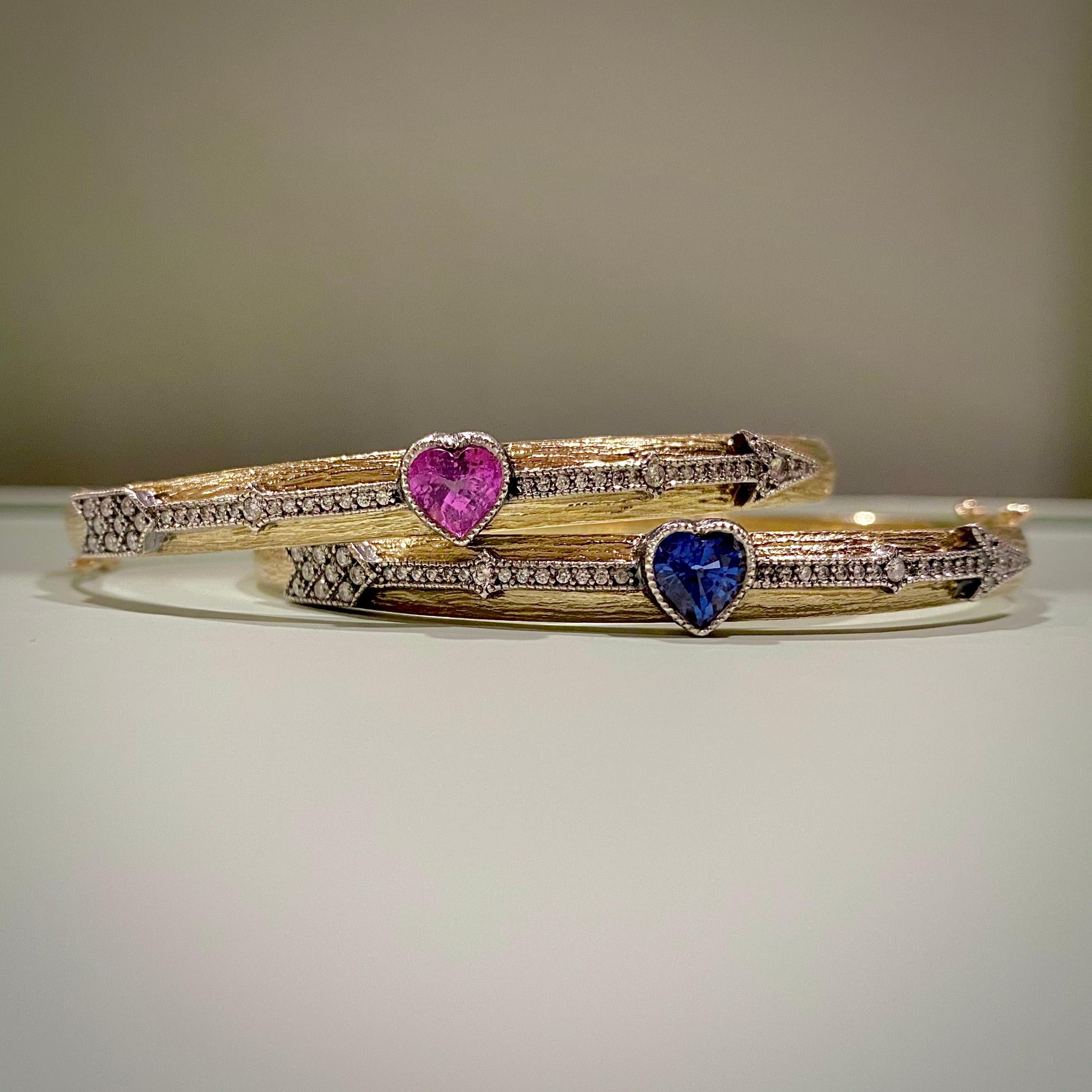 Cupids Arrow 18k Gold Bracelet with Sapphire and Diamonds In New Condition For Sale In Sherman Oaks, CA