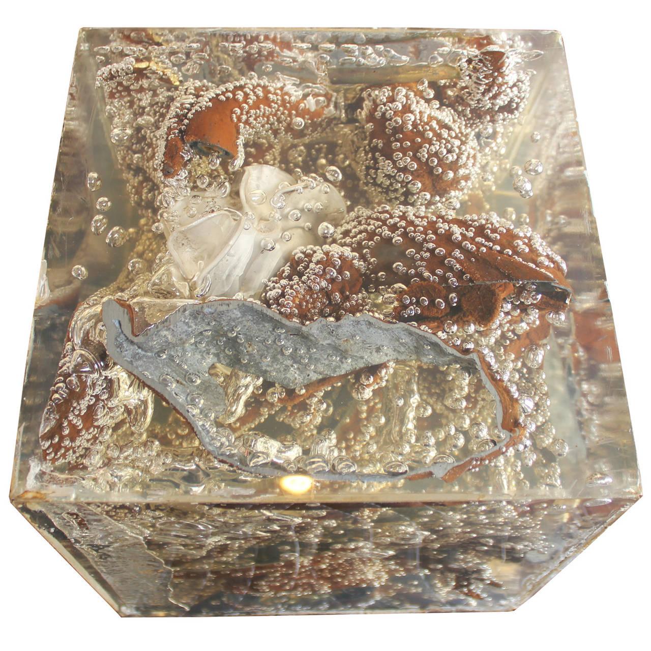 contemporary resin sculpture