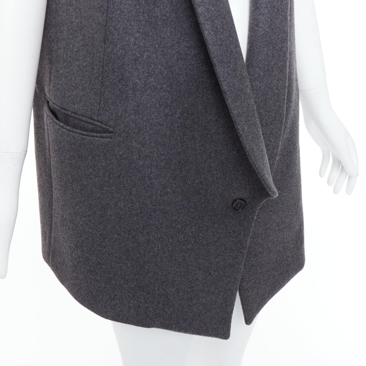ARMAND BASI ONE gilet sans manches à col plongeant et épaules rembourrées en laine FR36 S en vente 2