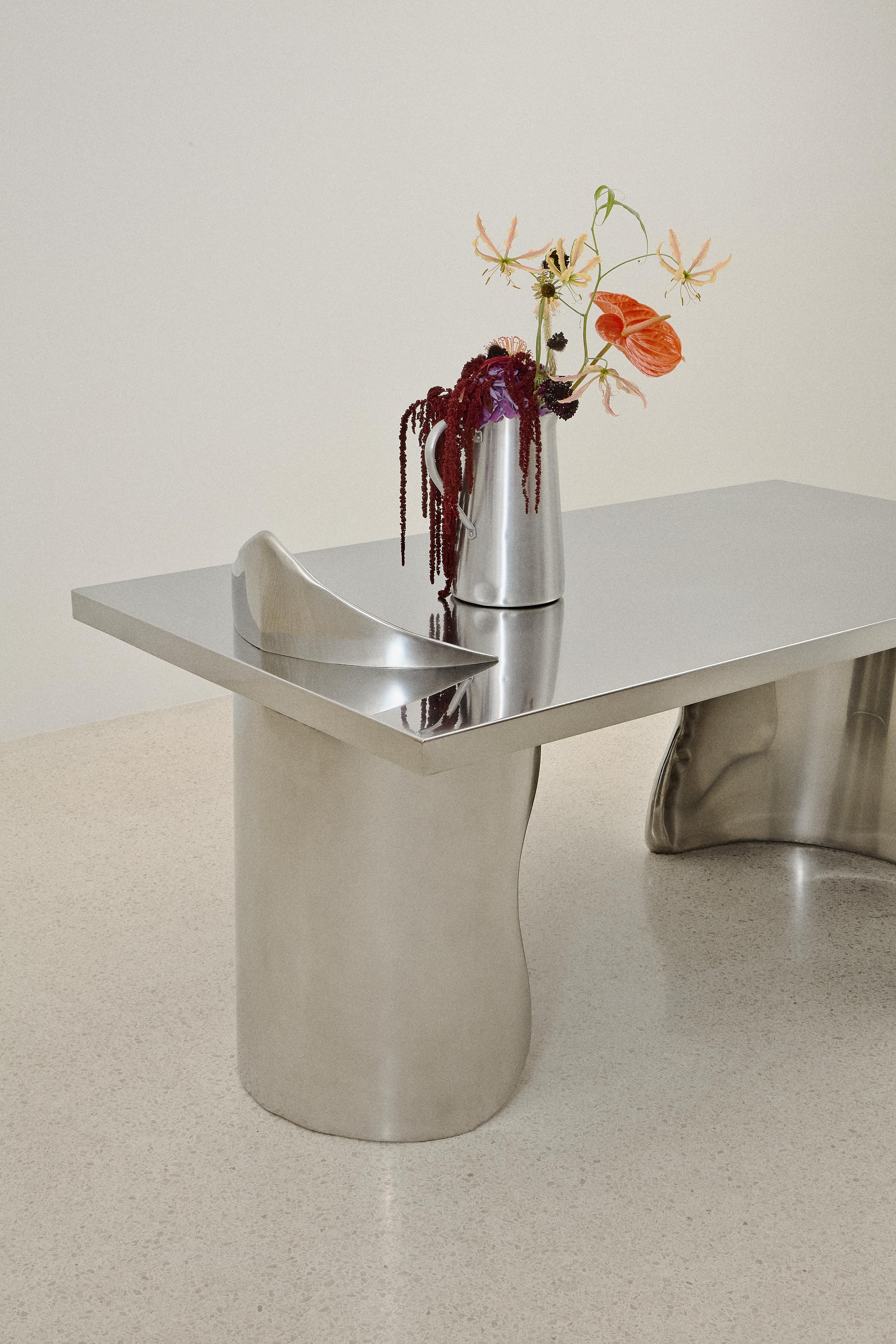 Tavolo da ufficio Armand in acciaio inox di Atelier A Ellery In condizioni Nuovo in vendita a Geneve, CH