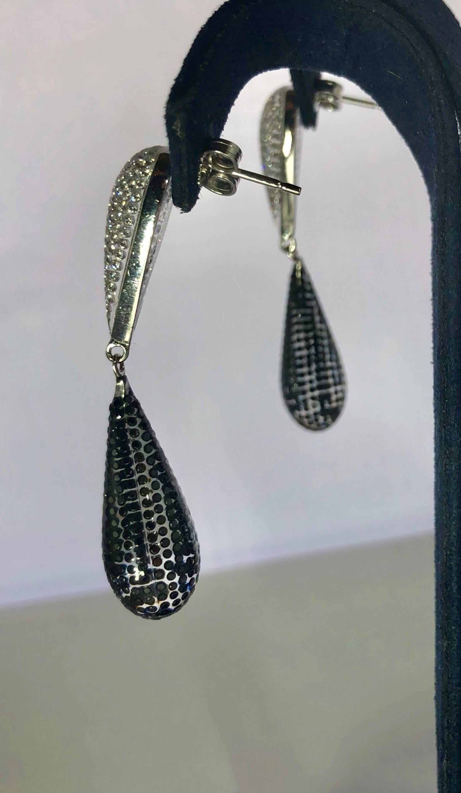 Round Cut Armand Jacoby Solare 18kt Black and White Diamond Set in Carbon Drop Earrings For Sale