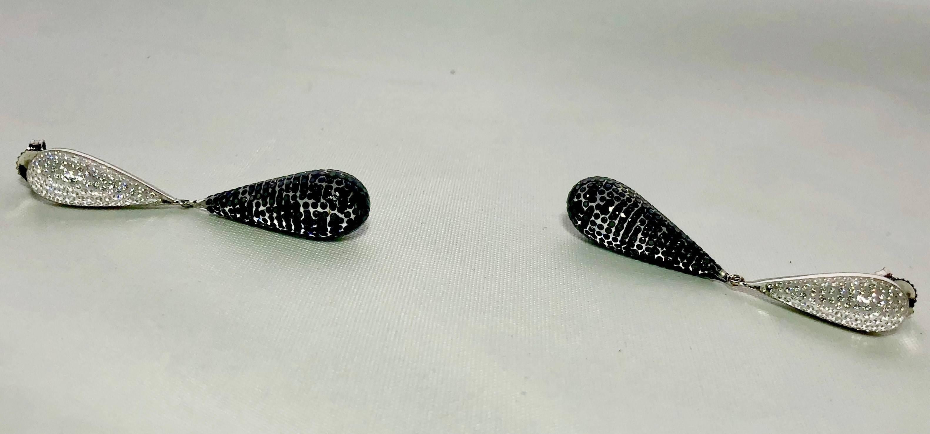 Armand Jacoby Solare 18kt Black and White Diamond Set in Carbon Drop Earrings In New Condition For Sale In Mansfield, OH