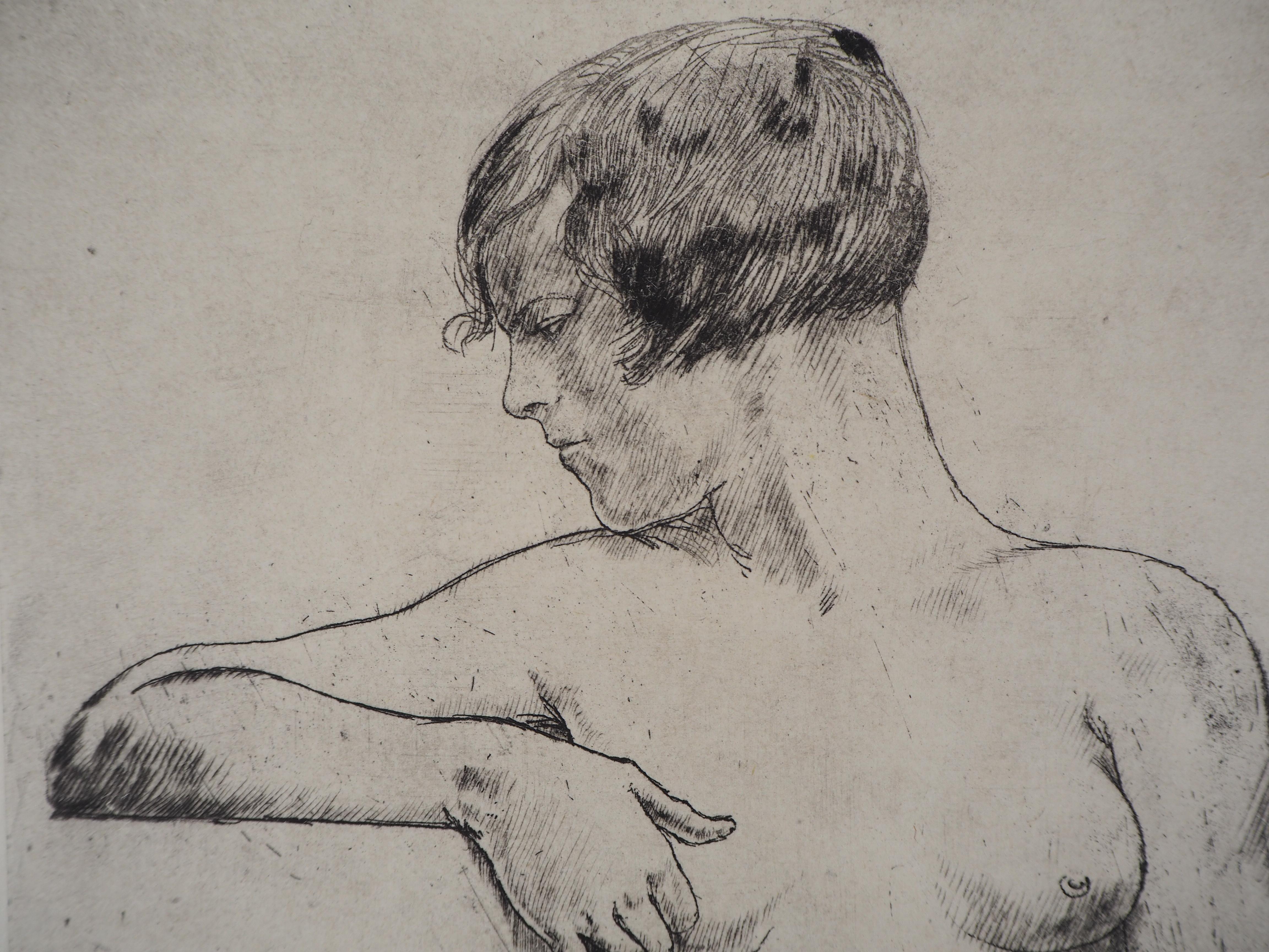 Leaning Nude - Original drypoint etching, Handsigned, 1928 - Brown Figurative Print by Armand Rassenfosse