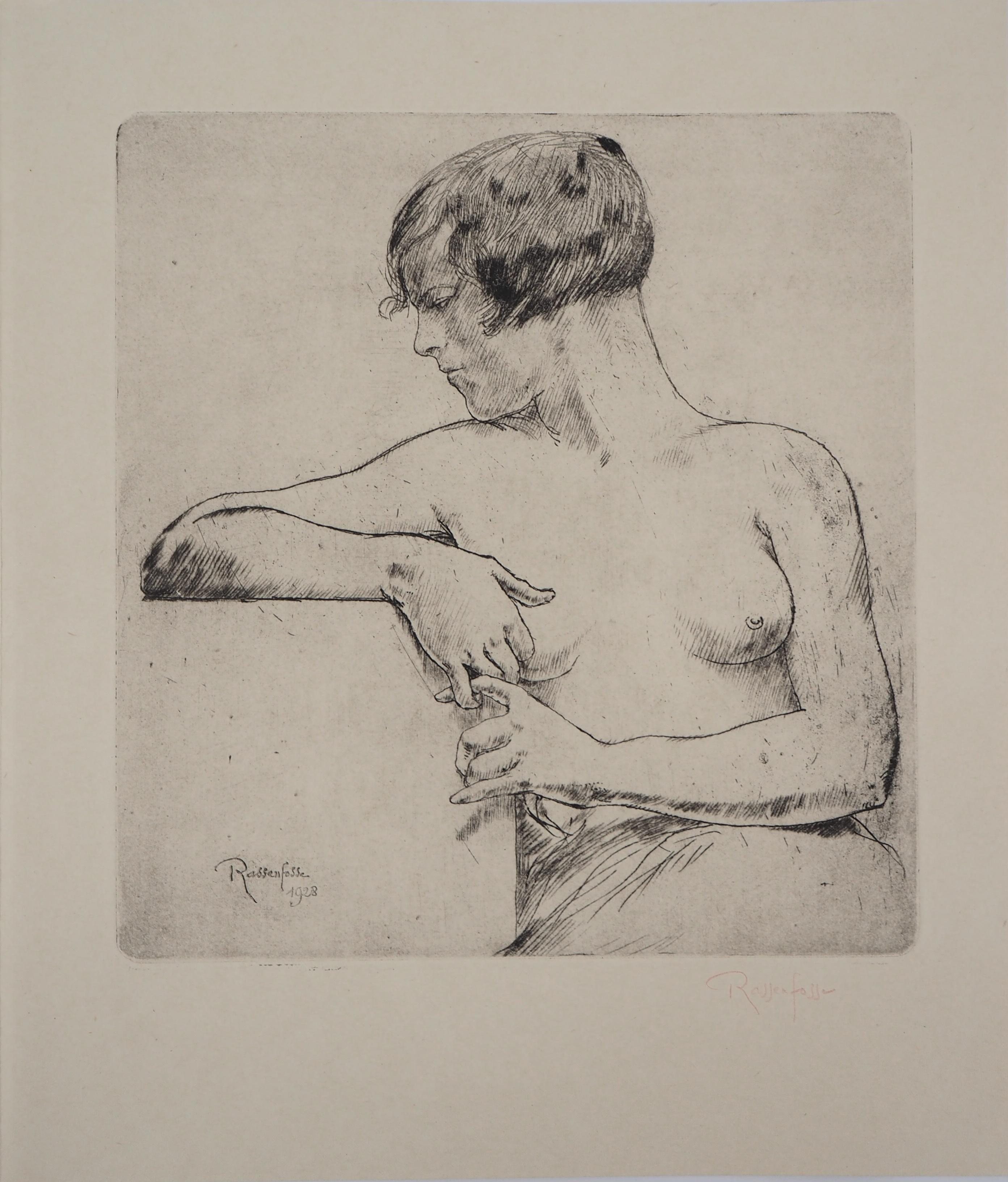 Armand Rassenfosse Figurative Print - Leaning Nude - Original drypoint etching, Handsigned, 1928