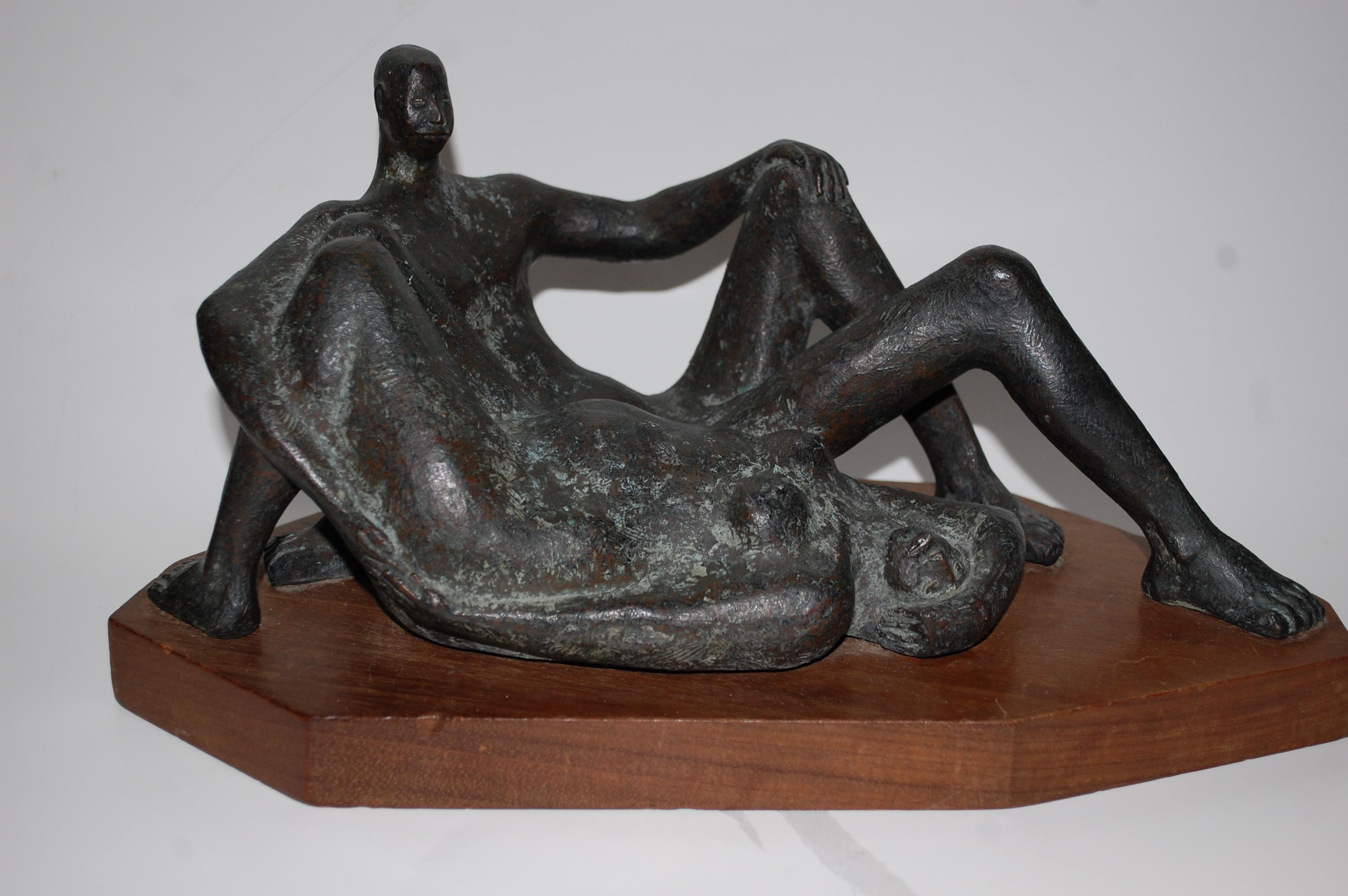 Liebespaar Bronze-Skulptur mit zwei Figuren im Angebot 2