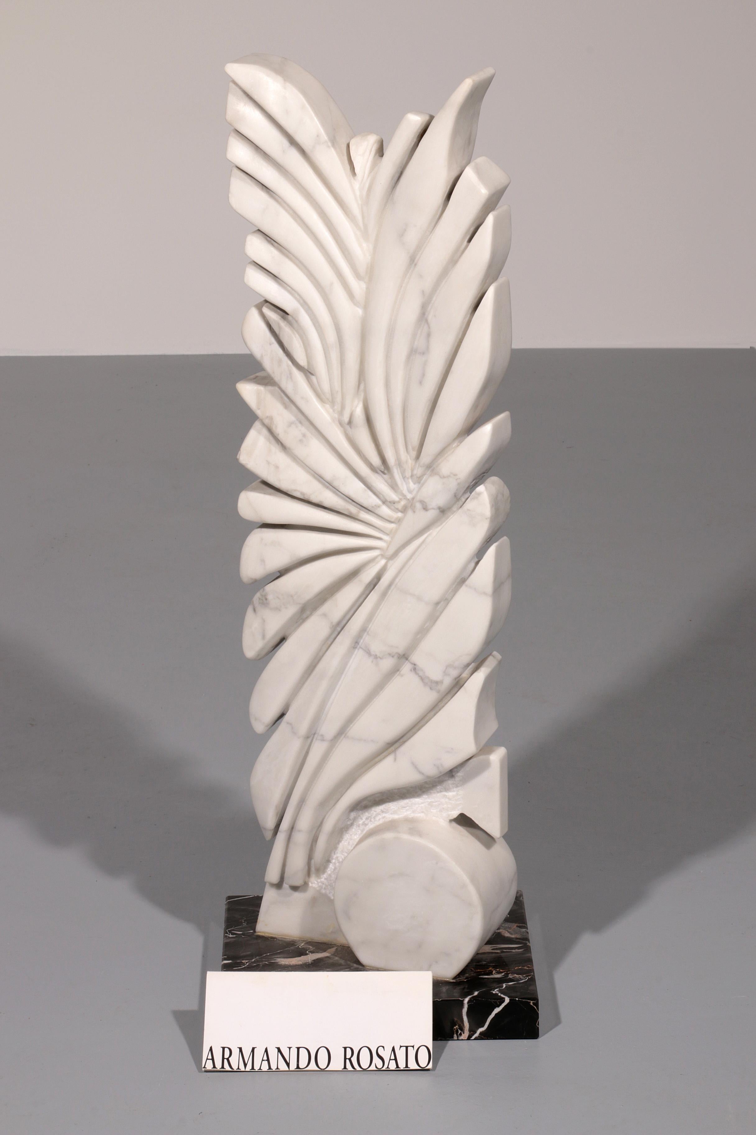 Il capolavoro in marmo di Carrara di Armando Rosato del 1977 in vendita 6