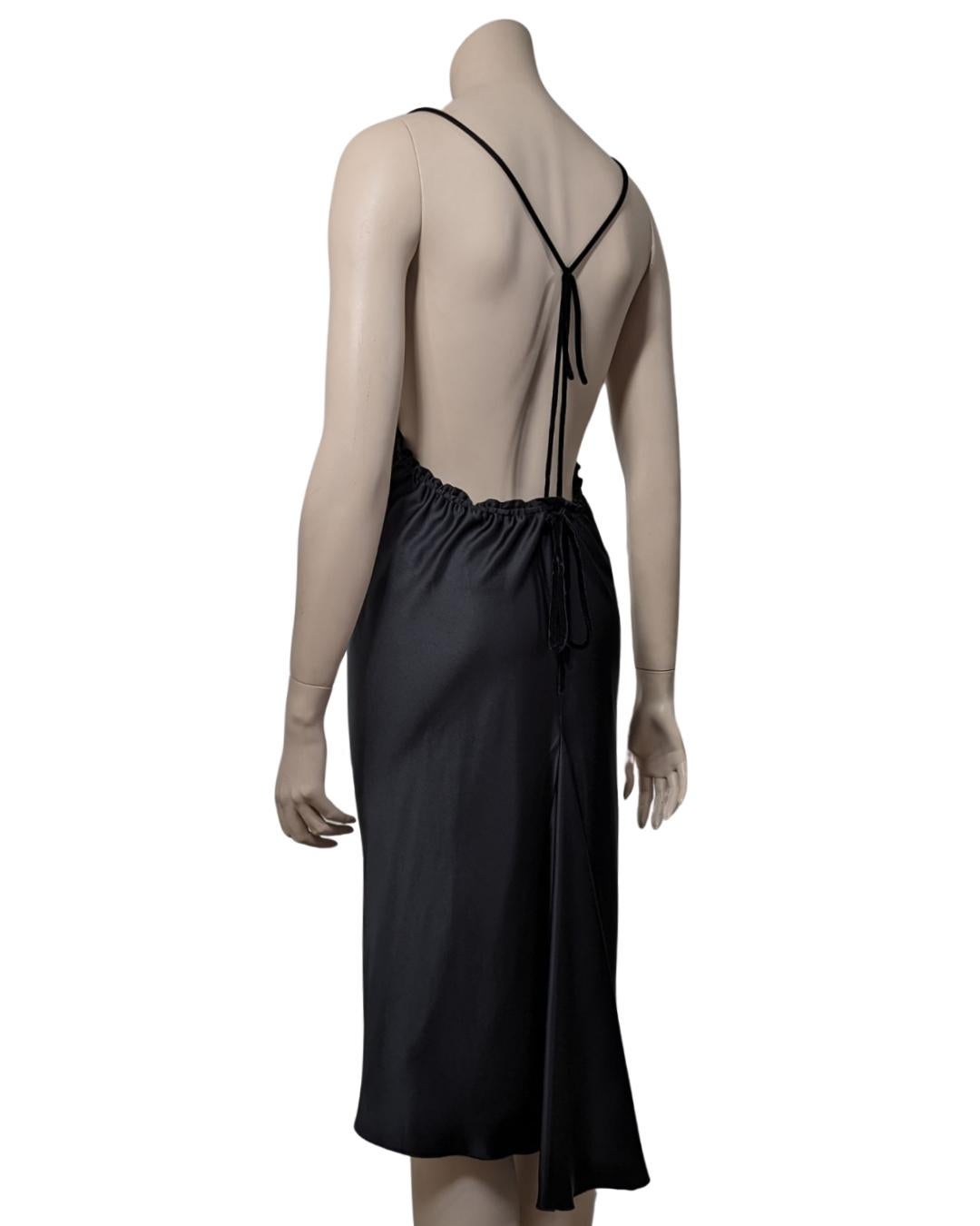 Armani Backless Satin Dress In Good Condition For Sale In GOUVIEUX, FR