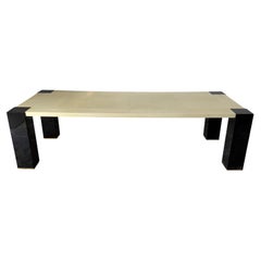 Mesa de comedor Armani Casa en pergamino auténtico y laca negra, Italia