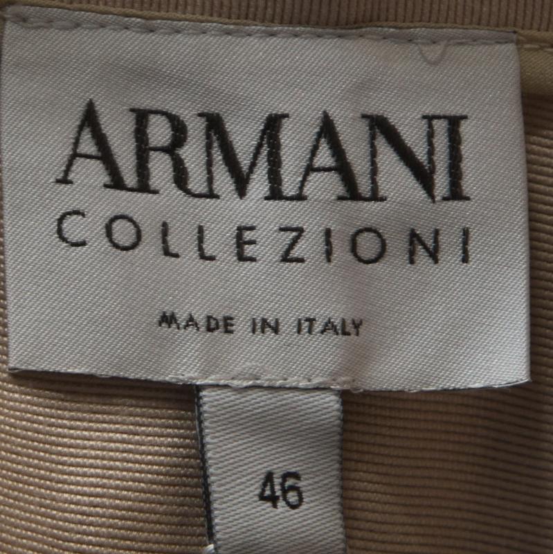 Veste Armani Collezioni en dentelle beige avec détails superposés, taille L Pour femmes en vente