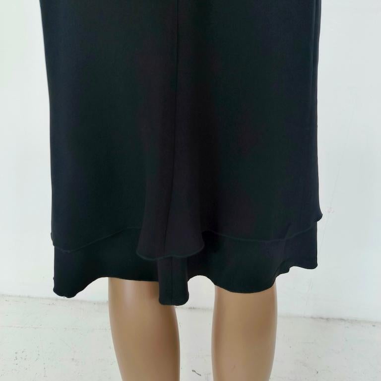 Armani Collezioni Black Crepe Midi Skirt with Double Scalloped Hem, IT 42 en venta 8