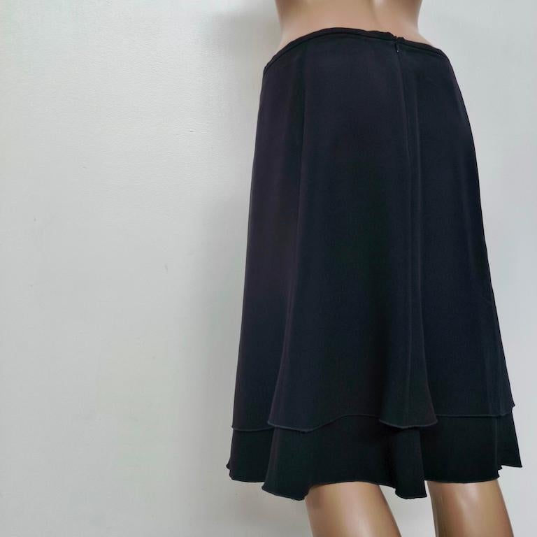 Armani Collezioni Black Crepe Midi Skirt with Double Scalloped Hem, IT 42 en venta 6
