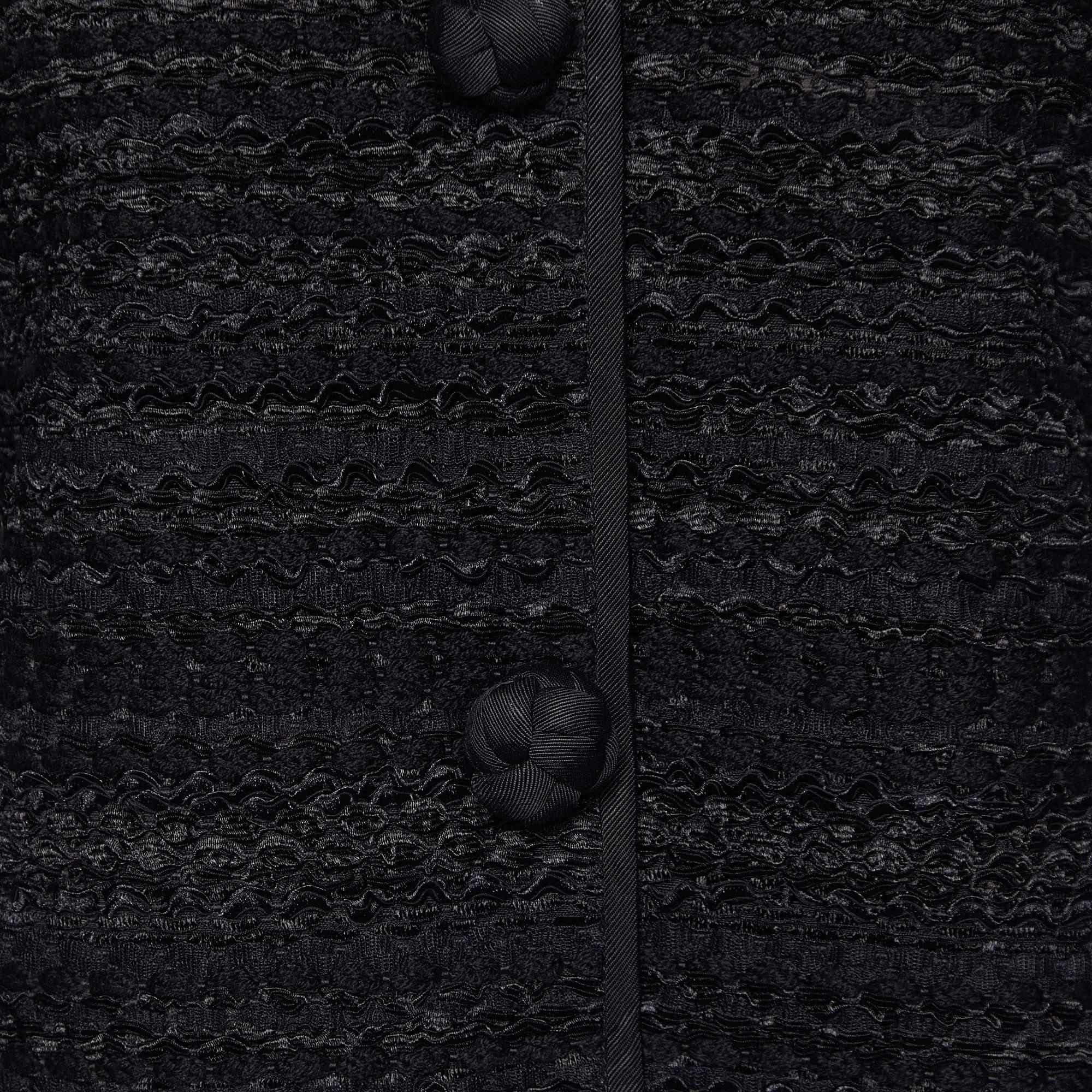 Armani Collezioni Black Tweed Button Front Jacket S In Excellent Condition For Sale In Dubai, Al Qouz 2