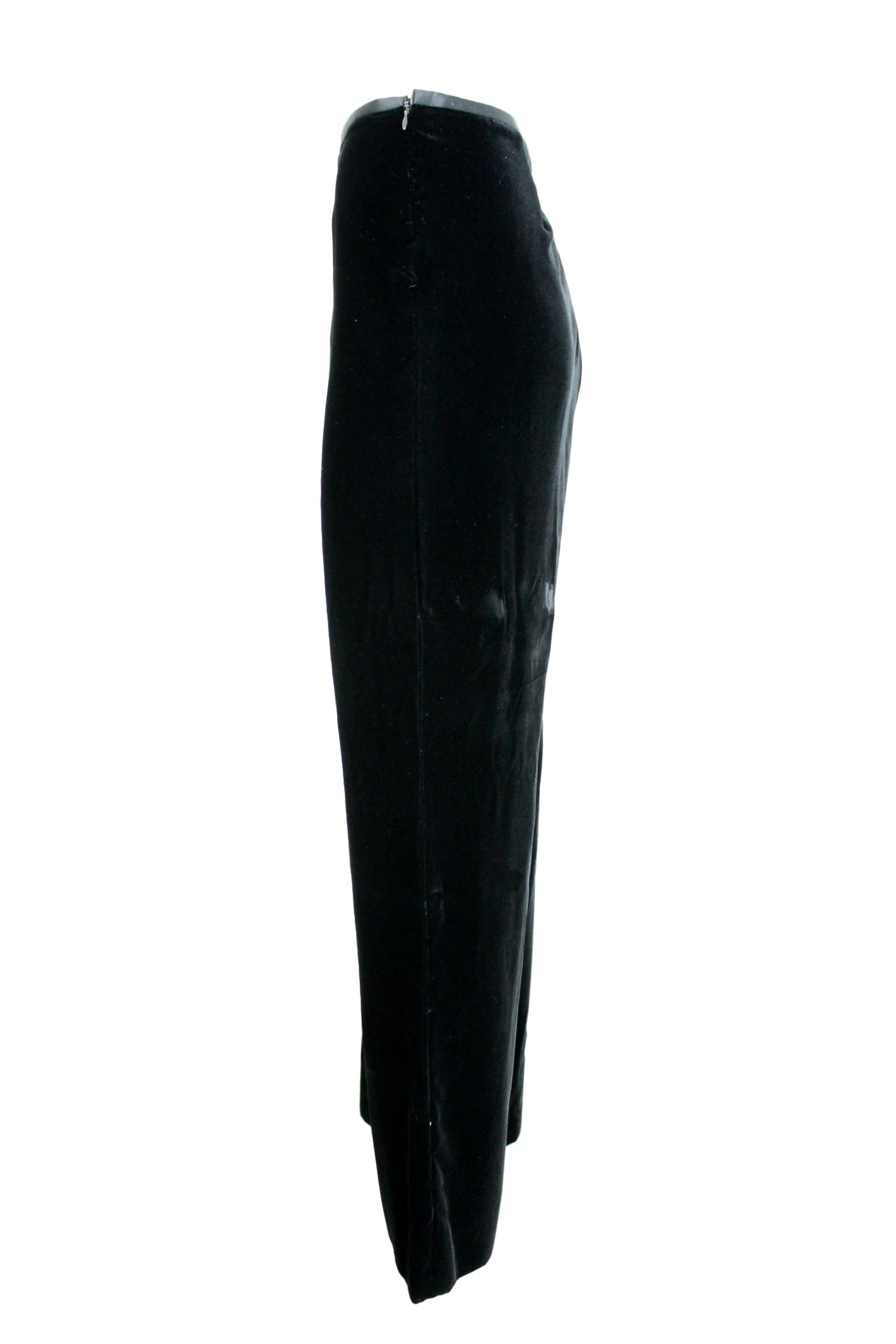 Armani Collezioni Black Velvet Wide Leg Large Evening Trousers  In Excellent Condition In Brindisi, Bt