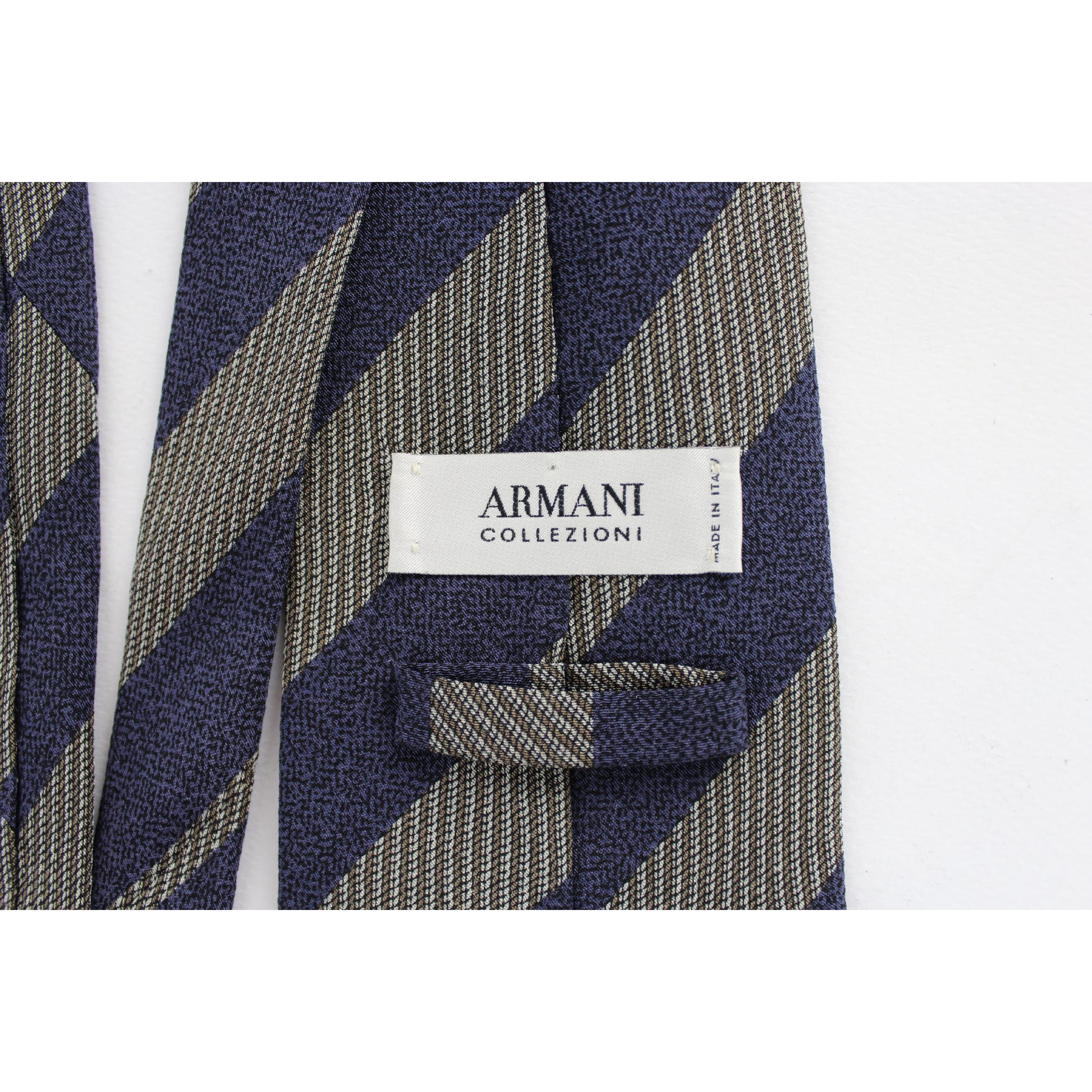 Armani Collezioni Blue Gray Silk Pinstripe Classic Tie 90s In Excellent Condition In Brindisi, Bt