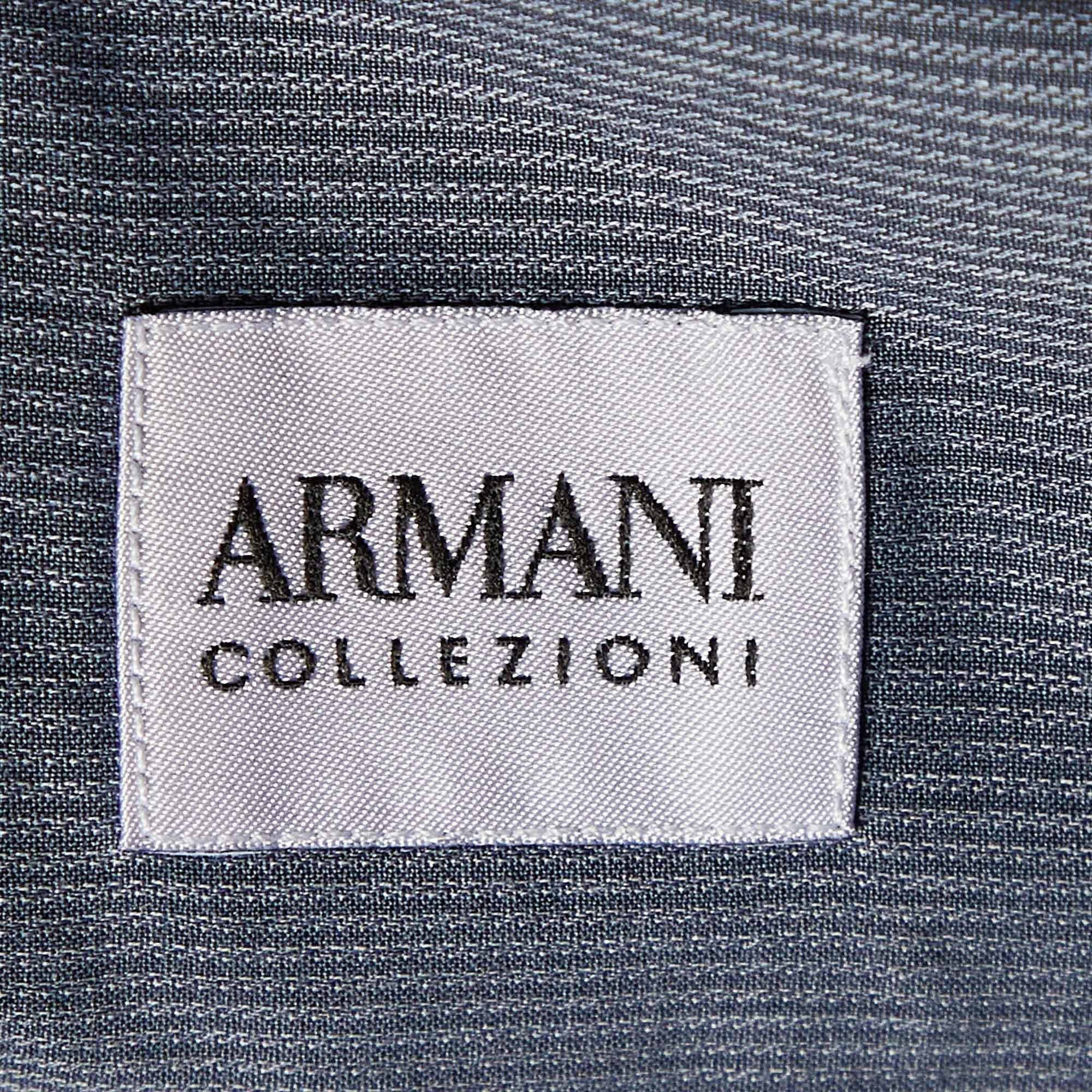 Armani Collezioni Camicia a maniche lunghe in cotone blu a righe XL In condizioni buone in vendita a Dubai, Al Qouz 2