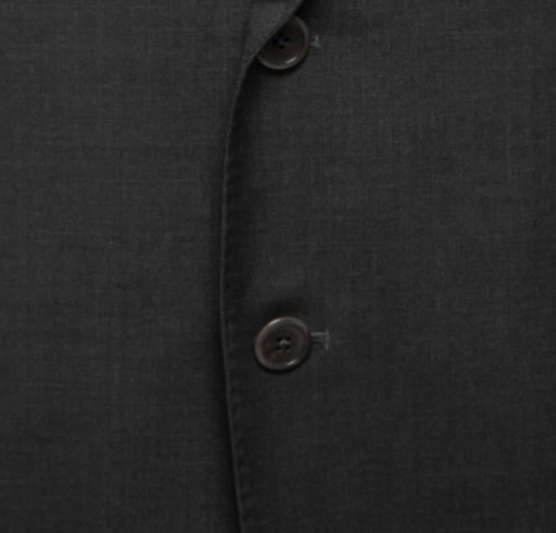 Armani Collezioni Blazer croisé en laine gris anthracite XL Pour hommes en vente