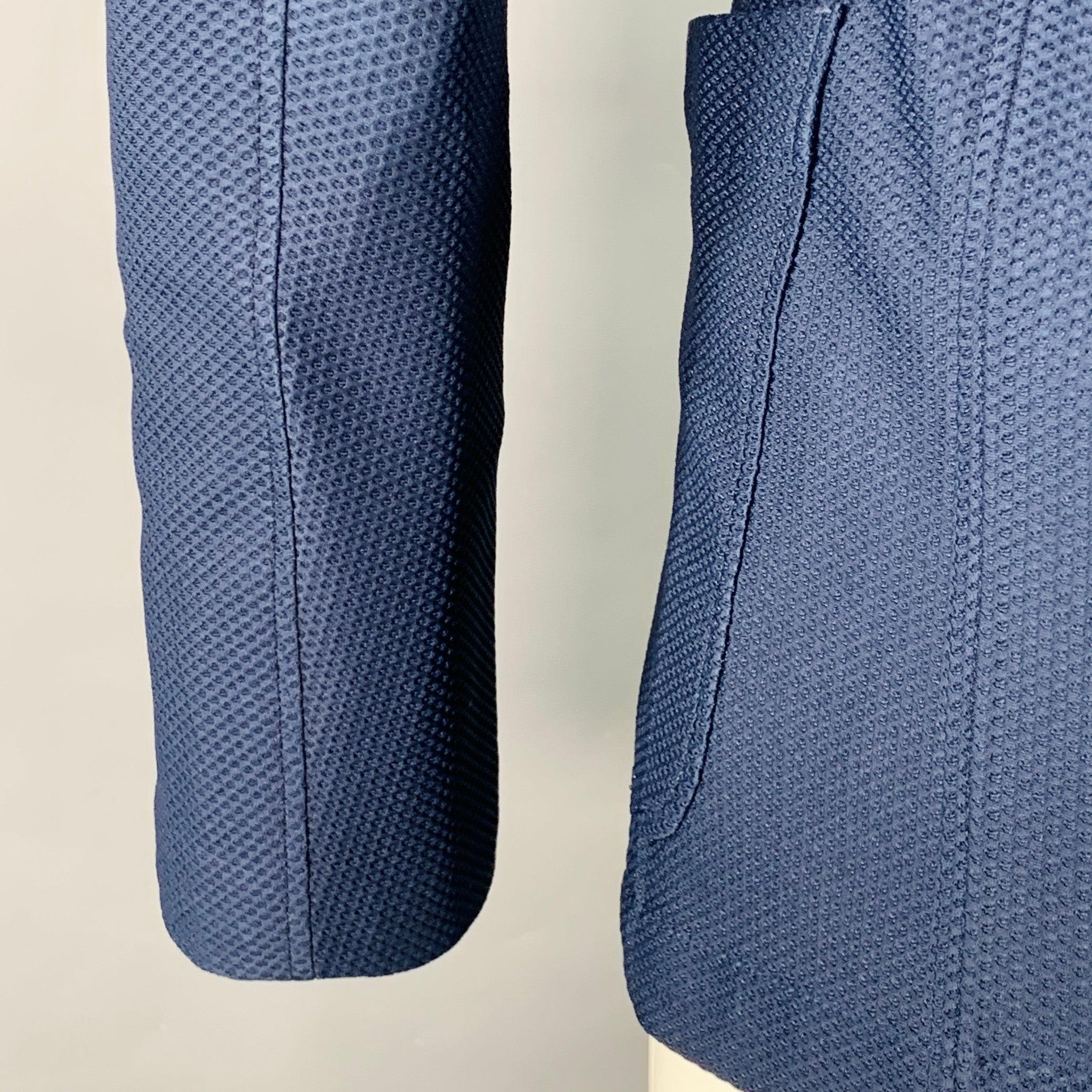 ARMANI COLLEZIONI Chest Size 40 Navy Textured Polyester Blend Sport Coat For Sale 1
