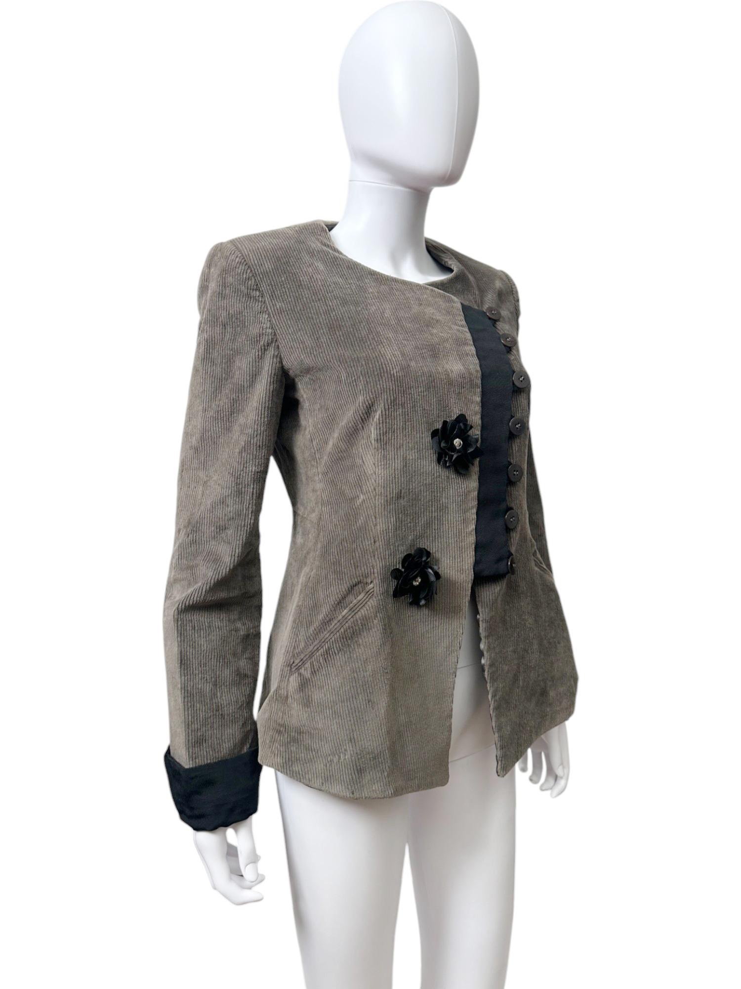 Chaqueta abotonada marrón Armani Collezioni F/W 2003. en Excelente estado para la venta en Caserta, IT