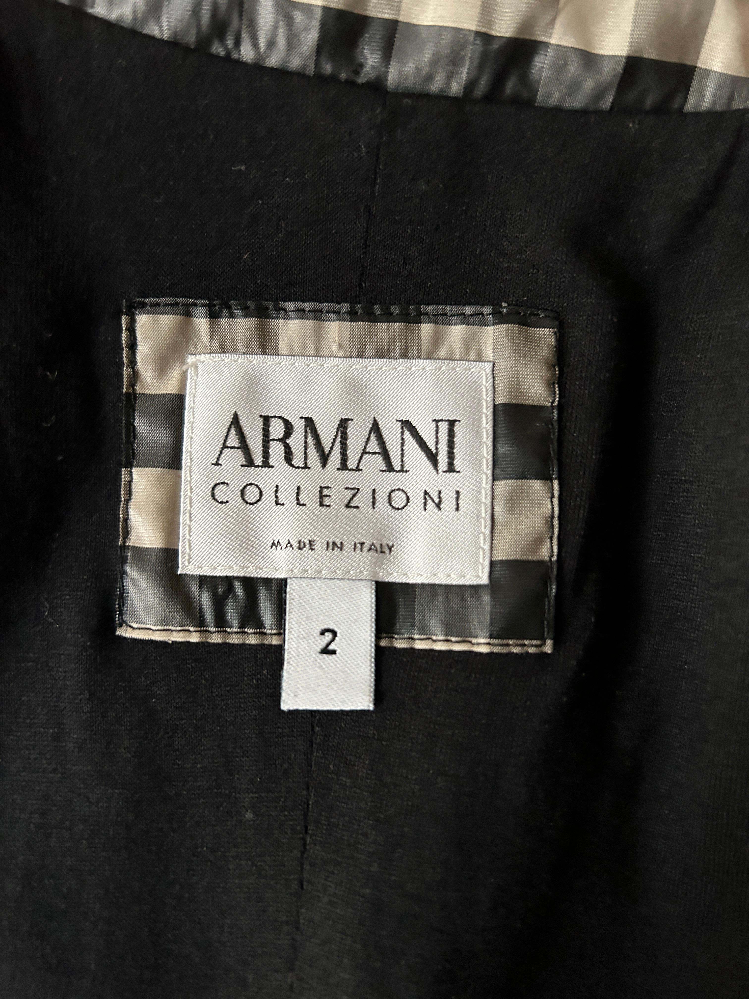 Armani Collezioni Grey and Black Check Short Sleeve Blazer Jacket For Sale 4