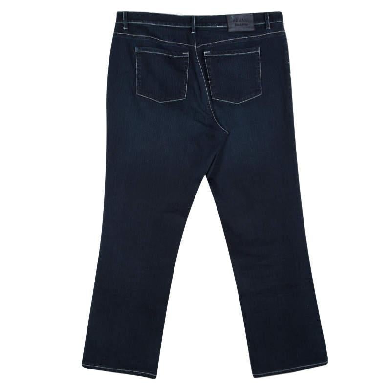 These indigo jeans from Armani Collezioni are perfect for your casual style. The jeans are made of cotton and feature a straight fit silhouette. They flaunt a button fastening at the front along with belt loops and you can pair it with a neat shirt