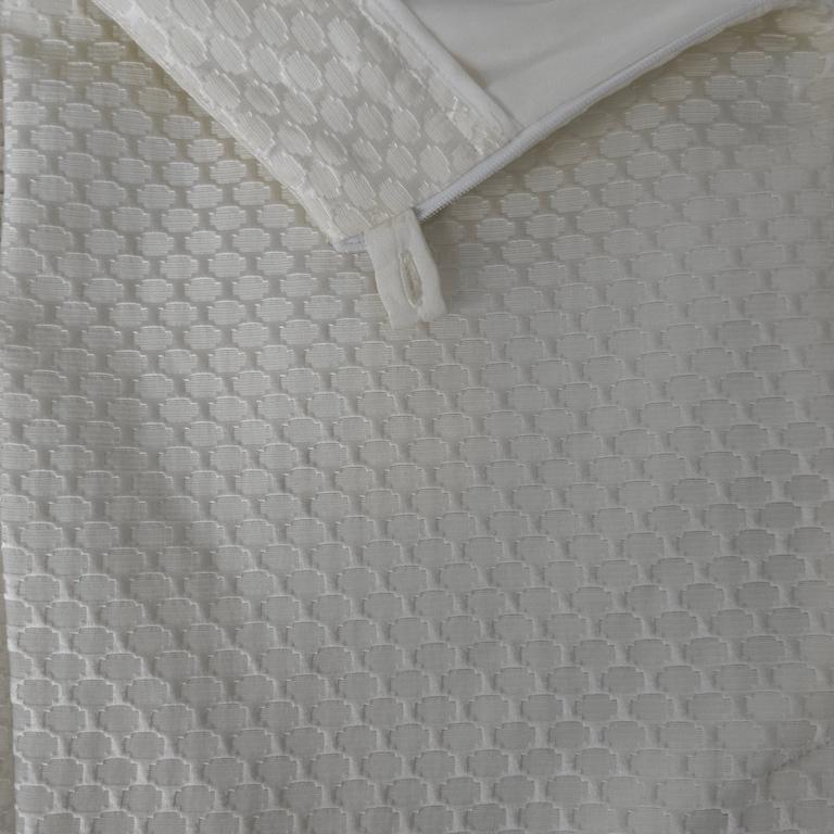 Armani Collezioni Ivory Viscose-Blend Brocade Skirt Suit – IT 44 (US 10) in vendita 10