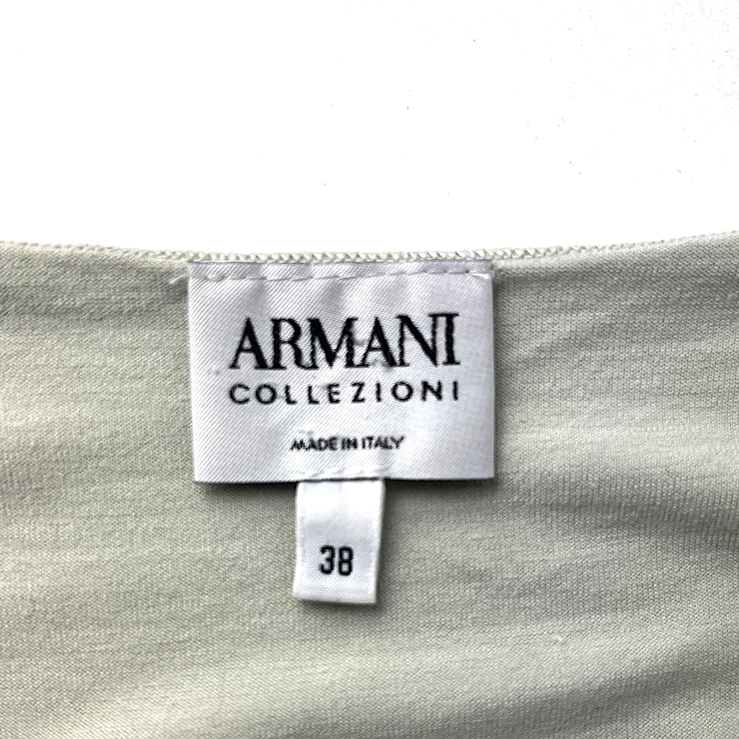 Gris ARMANI COLLEZIONI - Top gris clair à demi-manches avec encolure en V  Taille 2US 34EU en vente