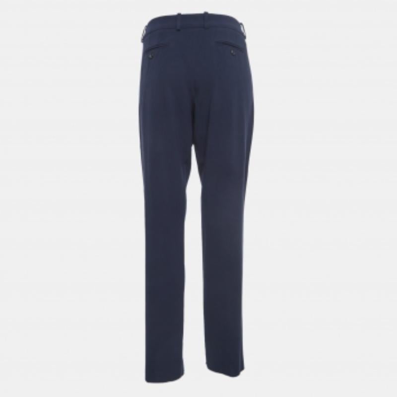 Ce pantalon rehausse votre tenue de soirée. Conçu dans une silhouette et une coupe superbes, ce pantalon vous donnera à coup sûr une allure élégante.