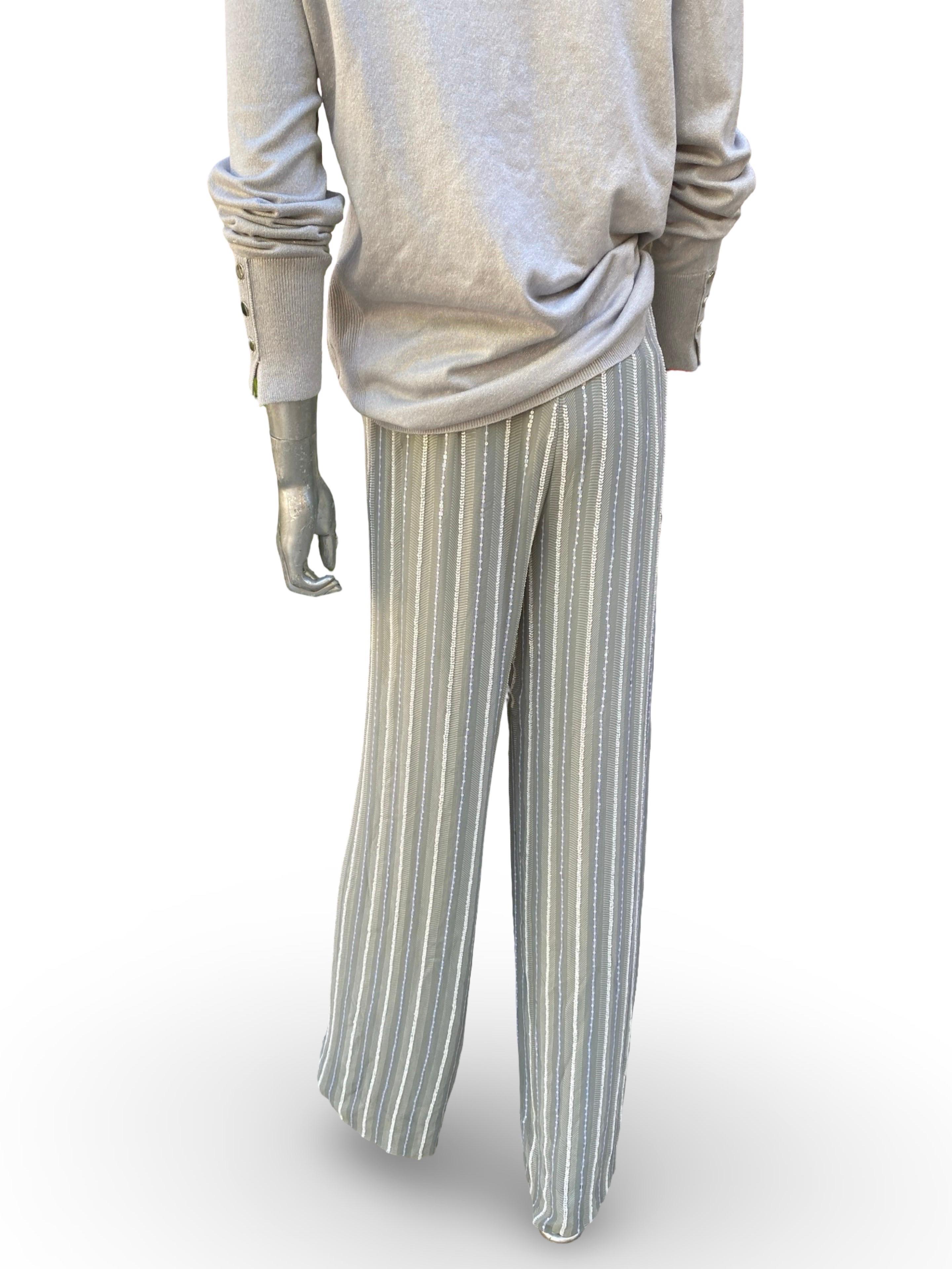 Armani Collezioni NWT Pantaloni a righe argento con perline e top in maglia lurex taglia 8 in vendita 5