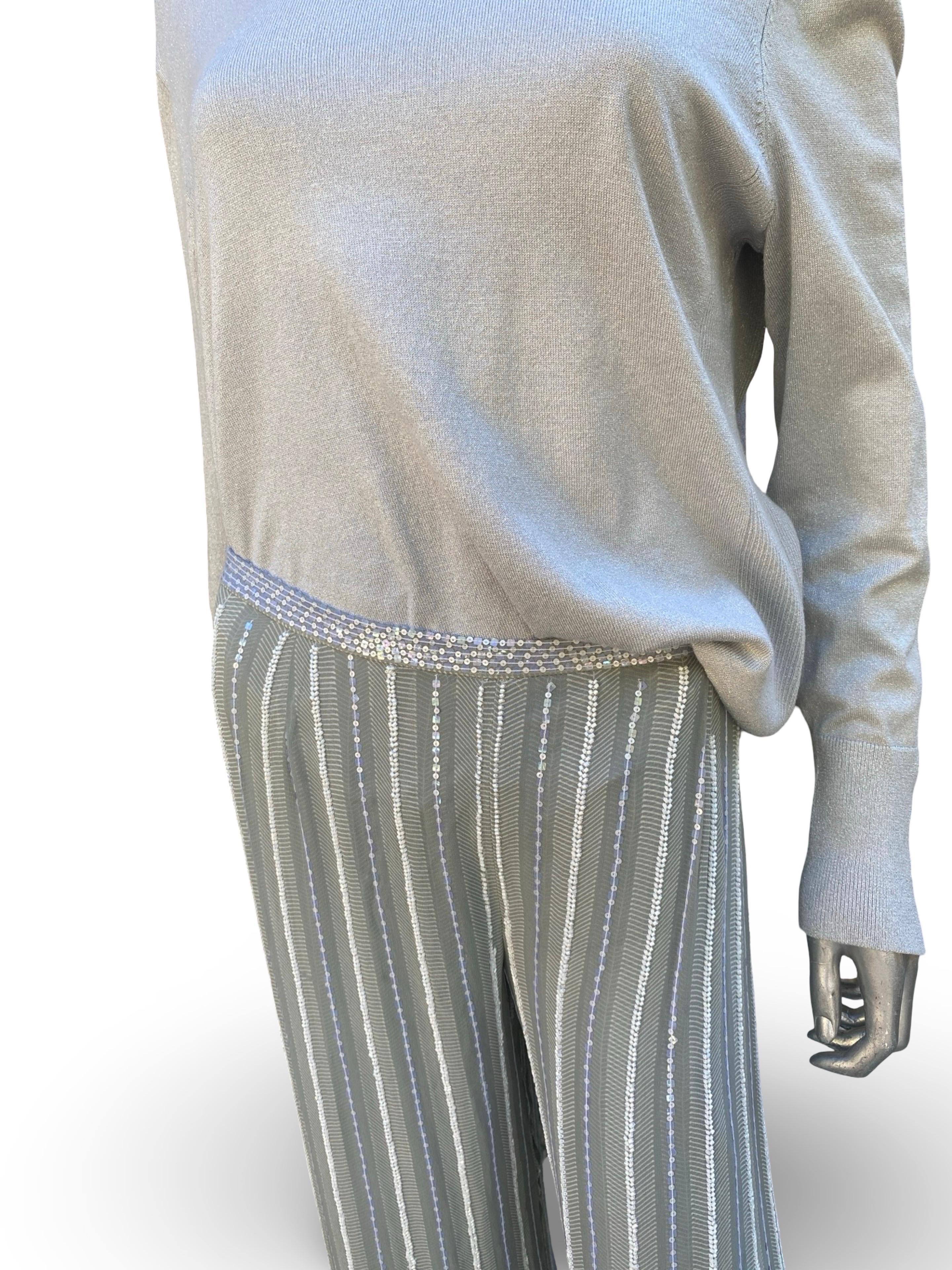 Armani Collezioni NWT Pantaloni a righe argento con perline e top in maglia lurex taglia 8 in vendita 6