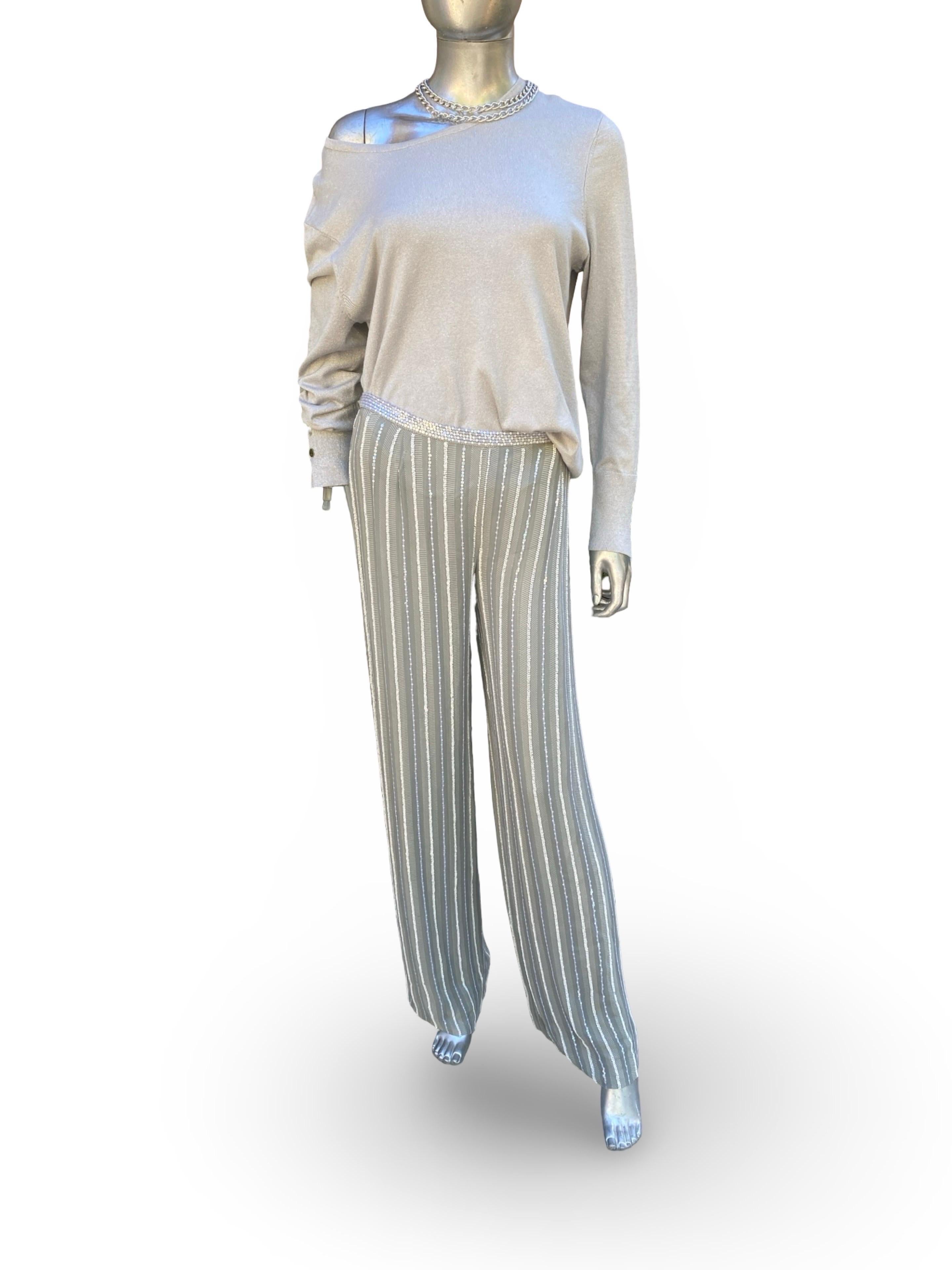 Armani Collezioni NWT Pantaloni a righe argento con perline e top in maglia lurex taglia 8 in vendita 2
