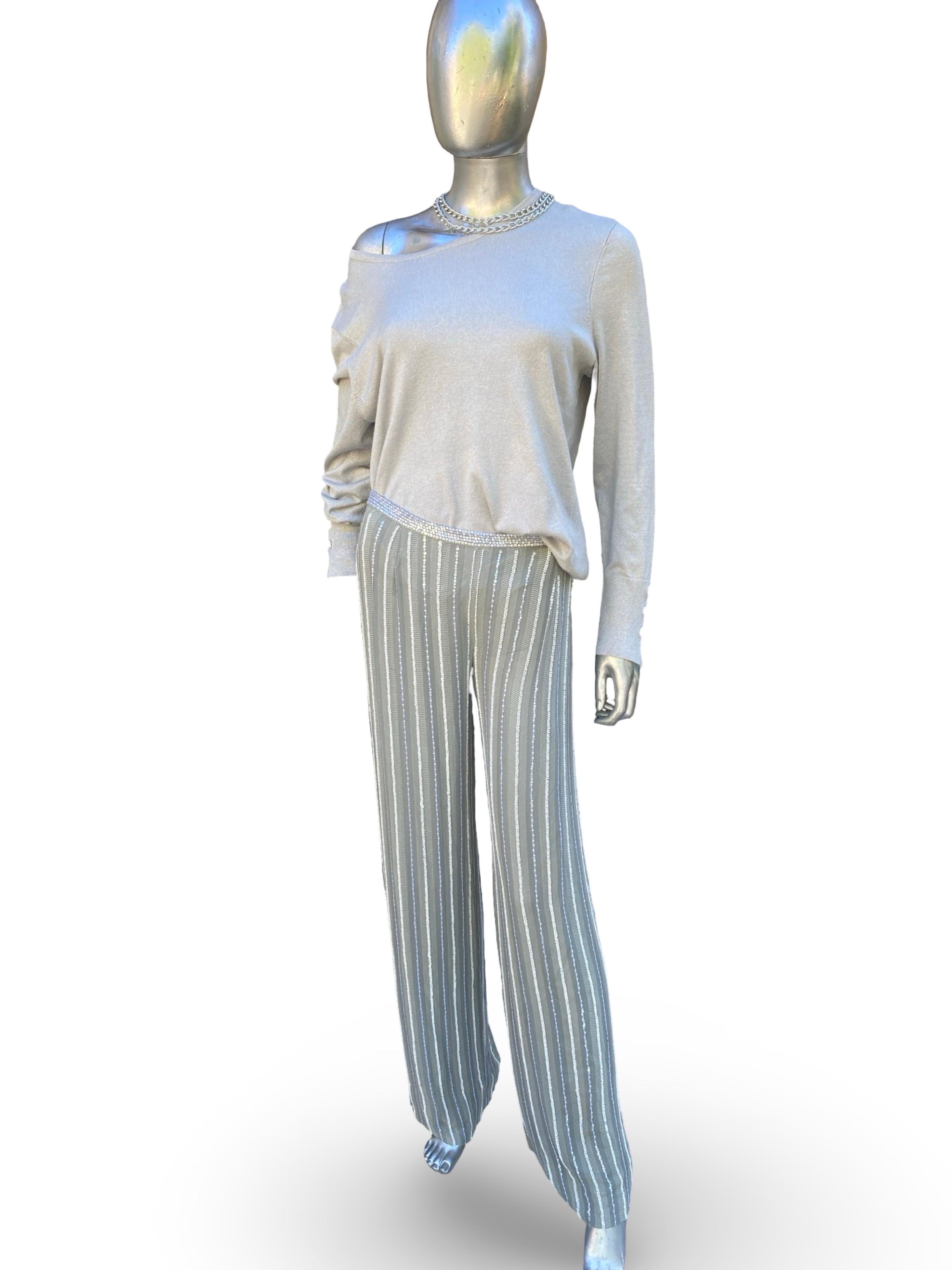 Armani Collezioni NWT Pantaloni a righe argento con perline e top in maglia lurex taglia 8 in vendita 3