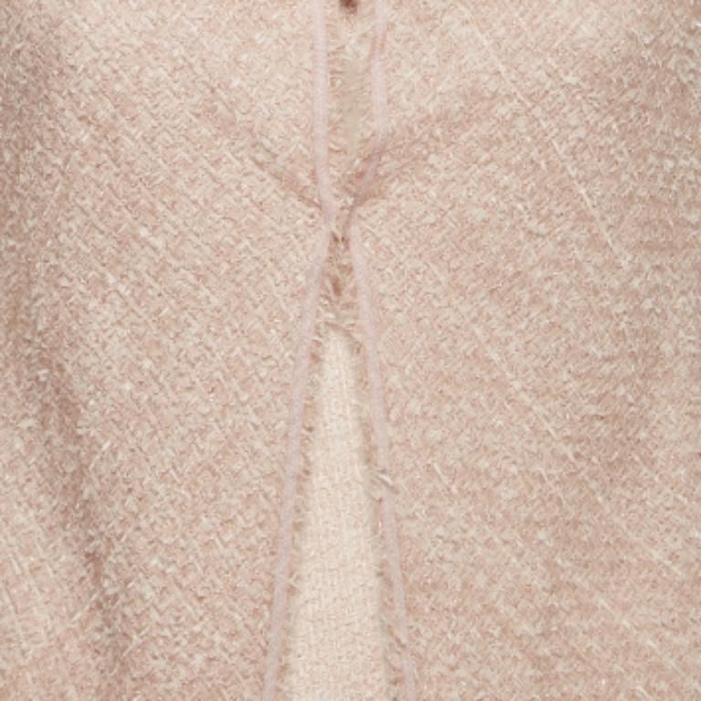 Que vous souhaitiez faire des sorties décontractées entre amis ou simplement vous prélasser, ce cardigan est une pièce polyvalente et peut être stylisé de nombreuses façons. Il a été réalisé avec du tissu fin.