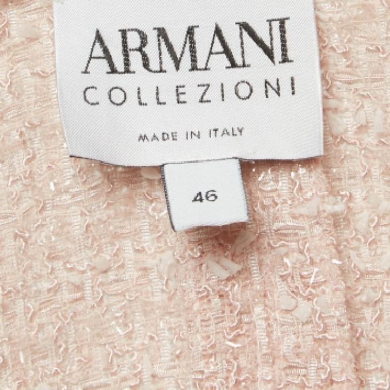 Cardigan Armani Collezioni en tweed rose à bords bruts L Bon état - En vente à Dubai, Al Qouz 2