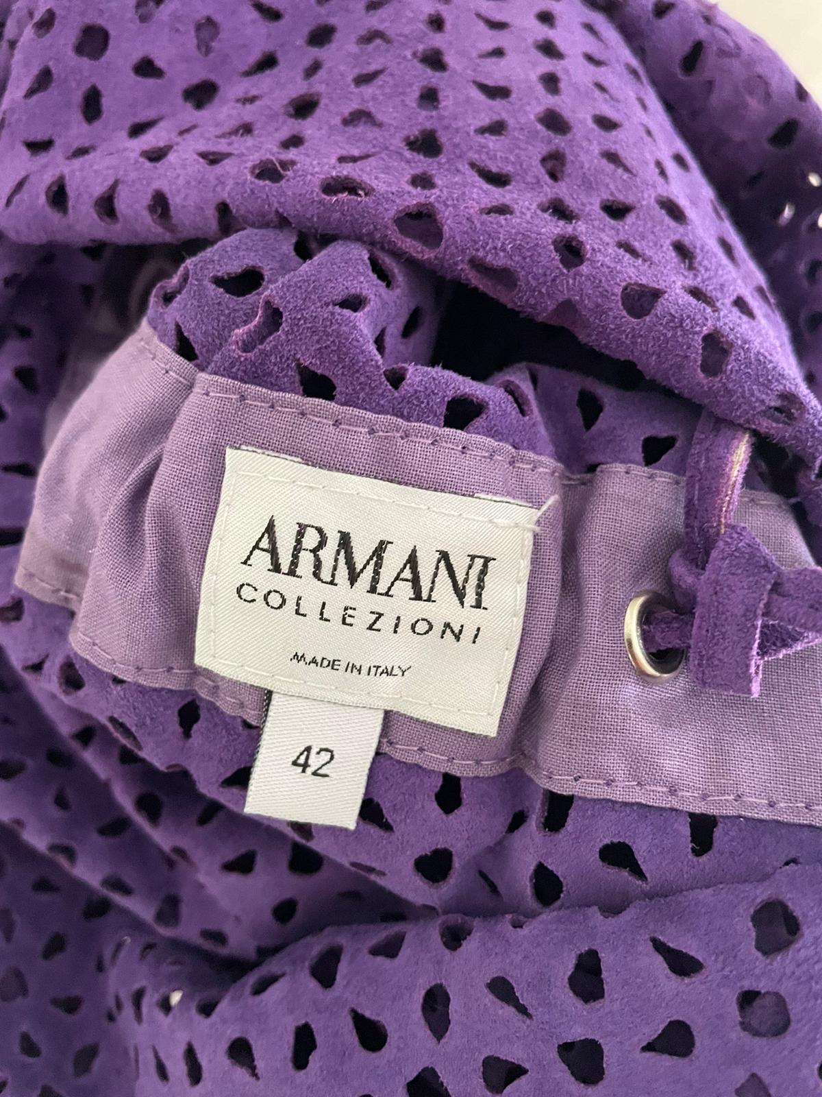 Armani Collezioni purple suede waistcoat In Excellent Condition For Sale In Carnate, IT