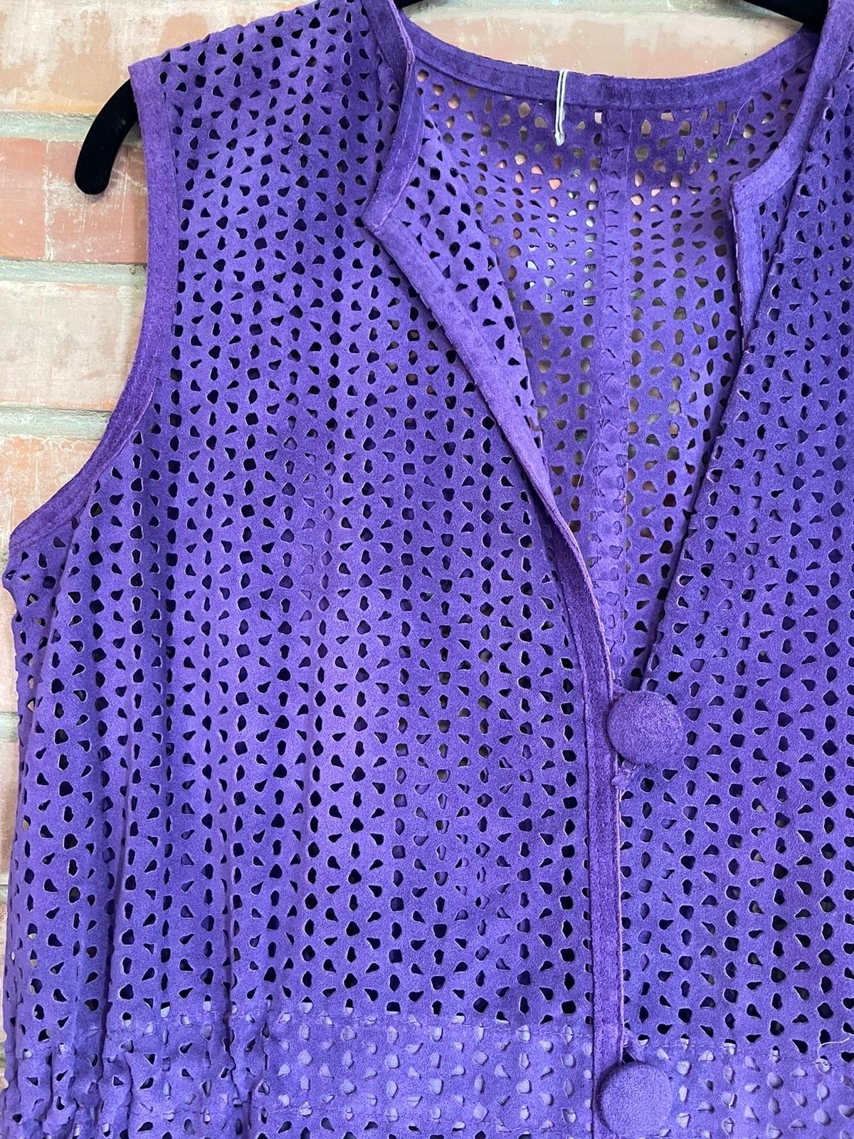 Women's or Men's Armani Collezioni purple suede waistcoat For Sale