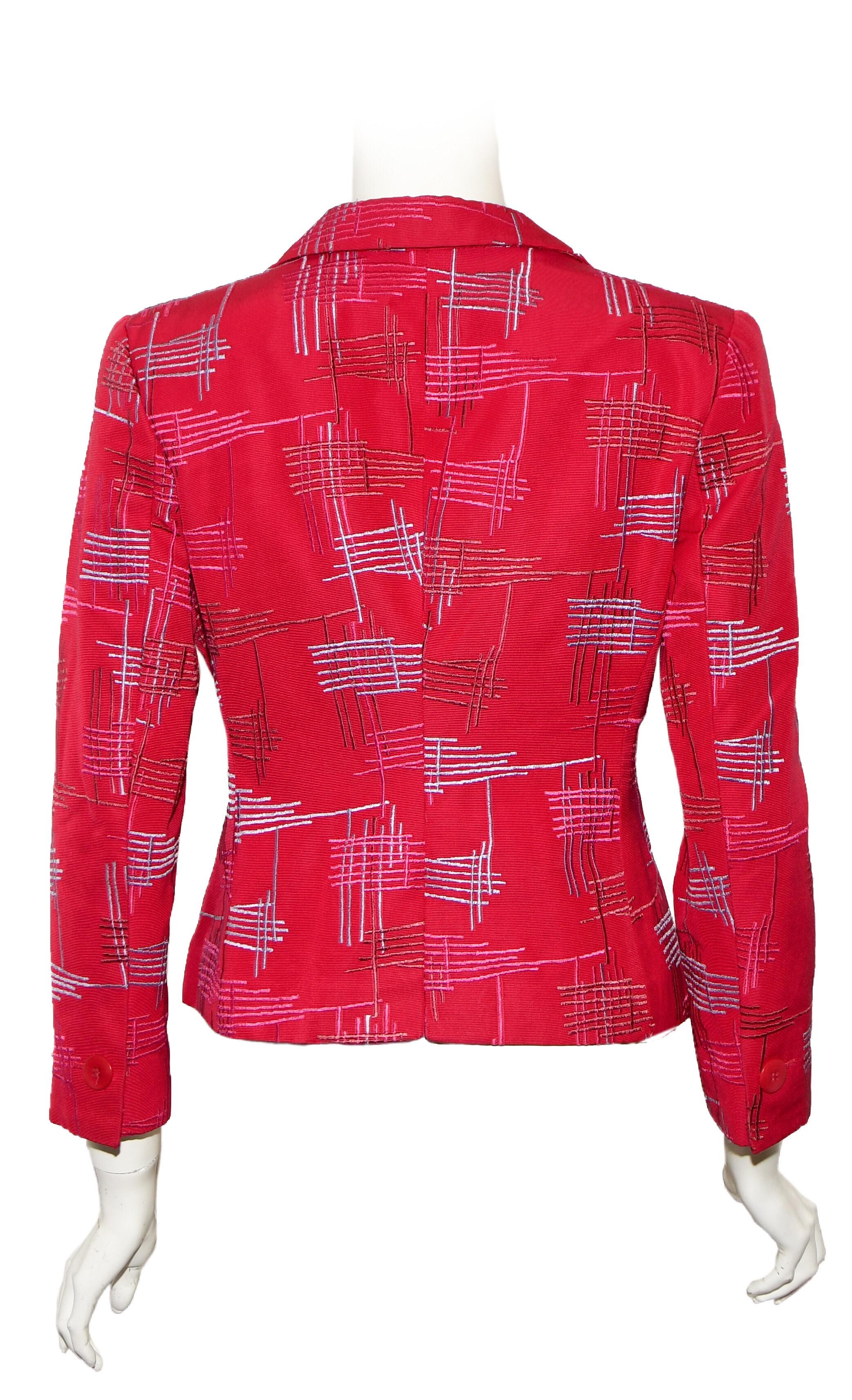 Armani Collezioni Red Cropped Grosgrain Embroidered Multicolor Jacket Size 8 US In Excellent Condition For Sale In Palm Beach, FL
