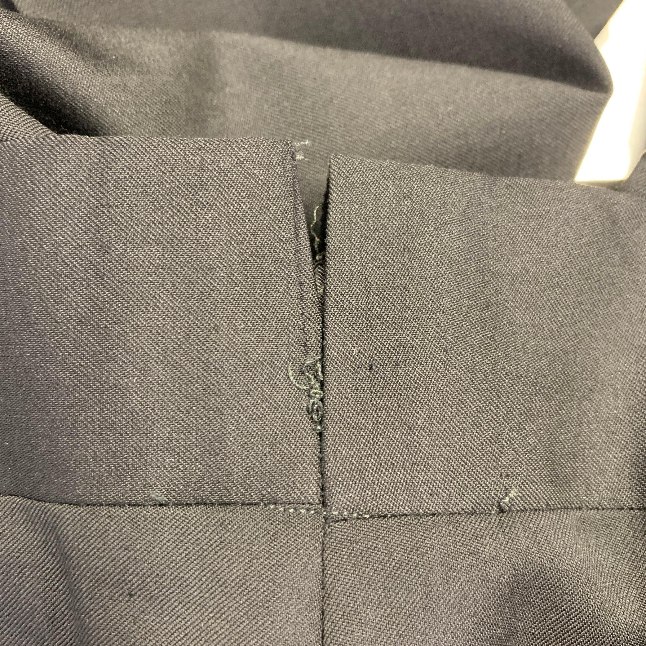 ARMANI COLLEZIONI Size 33 Black Flat Front Dress Pants In Excellent Condition For Sale In San Francisco, CA