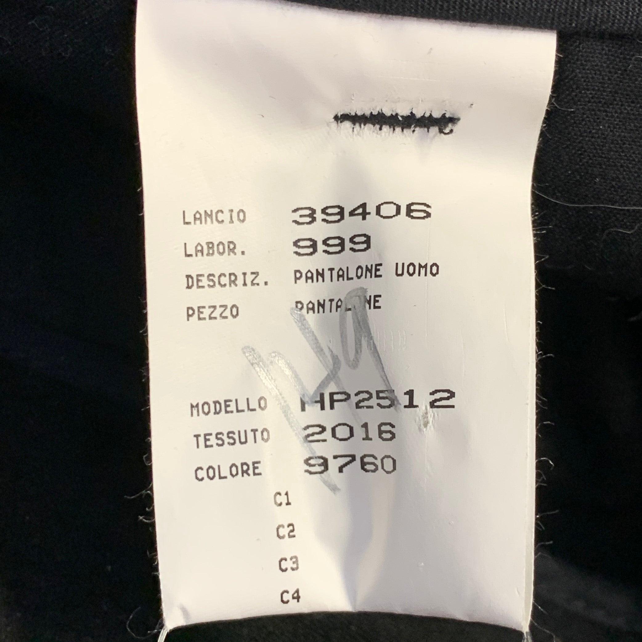 ARMANI COLLEZIONI Taglia 34 Pantaloni casual con cintura in velluto nero in vendita 1