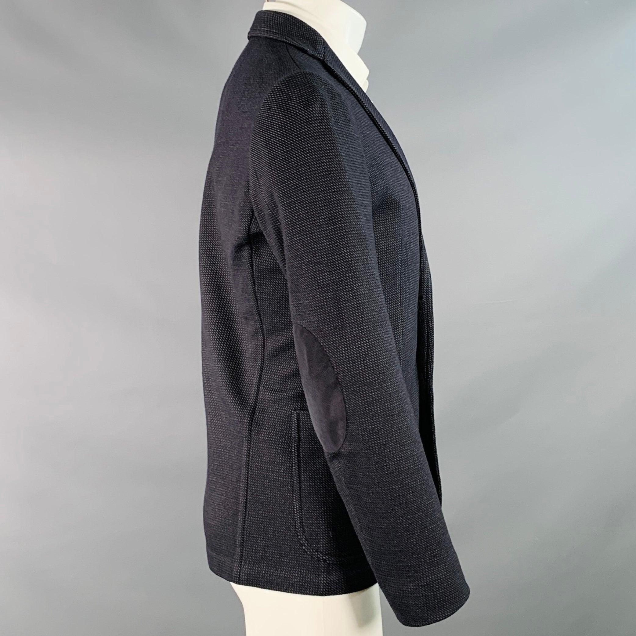 ARMANI COLLEZIONI Size 40 Black Blue Textured Wool Blend Sport Coat In Good Condition For Sale In San Francisco, CA