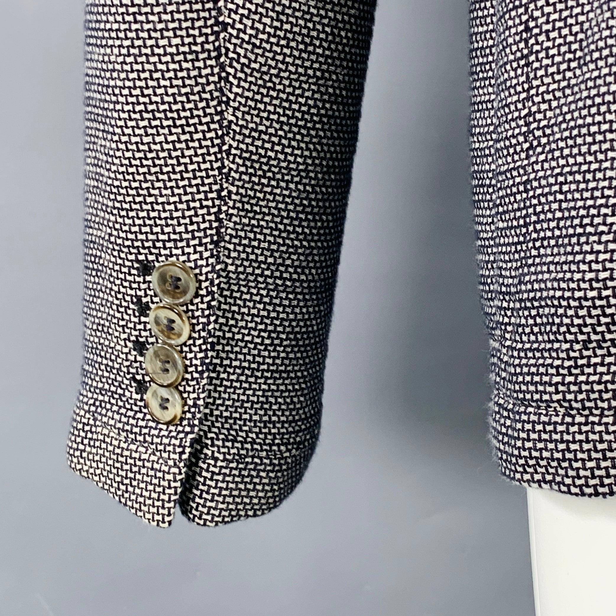 ARMANI COLLEZIONI Size 40 Black White Textured Polyester Blend Sport Coat For Sale 1