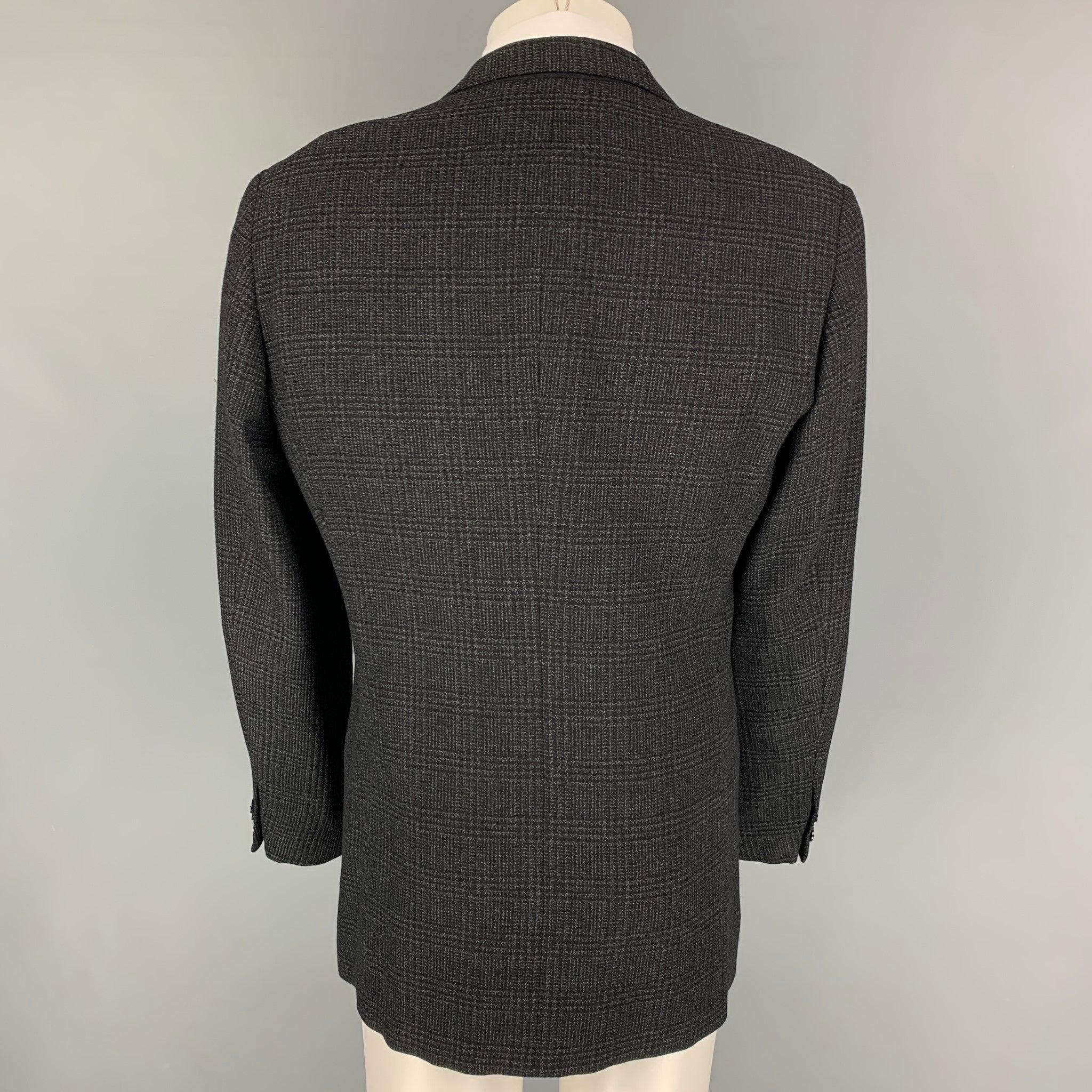 ARMANI COLLEZIONI Size 40 Charcoal Black Plaid Wool Sport Coat In Good Condition For Sale In San Francisco, CA